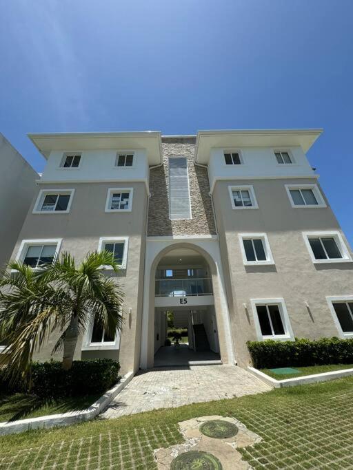 3 Bedroom With And Pool! Apartamento