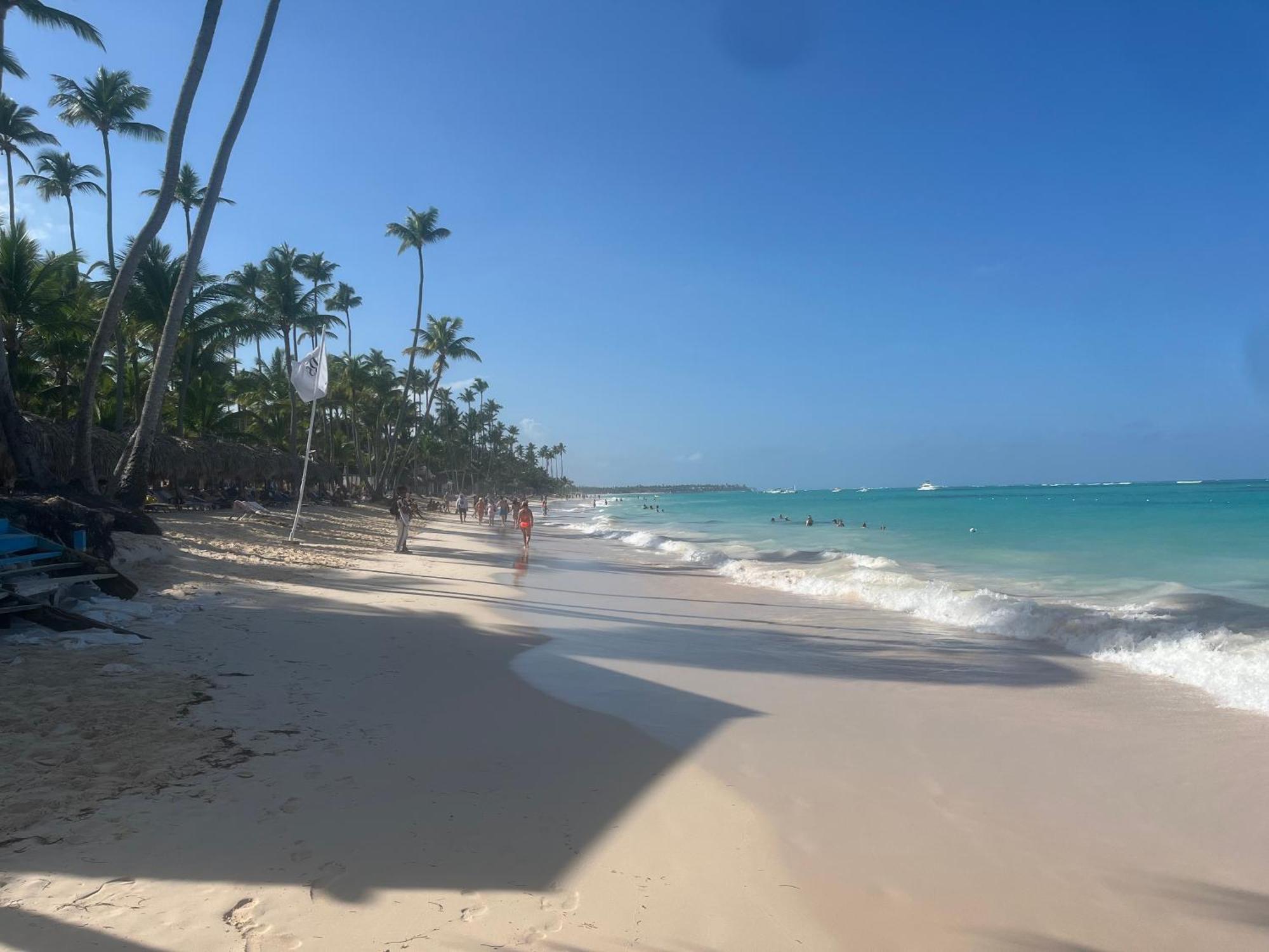 Luxury Penthouse With Pool, Bbq, Ac, Wi-fi, 5-min Walk To El Cortecito & Bavaro Beaches, Apartamento