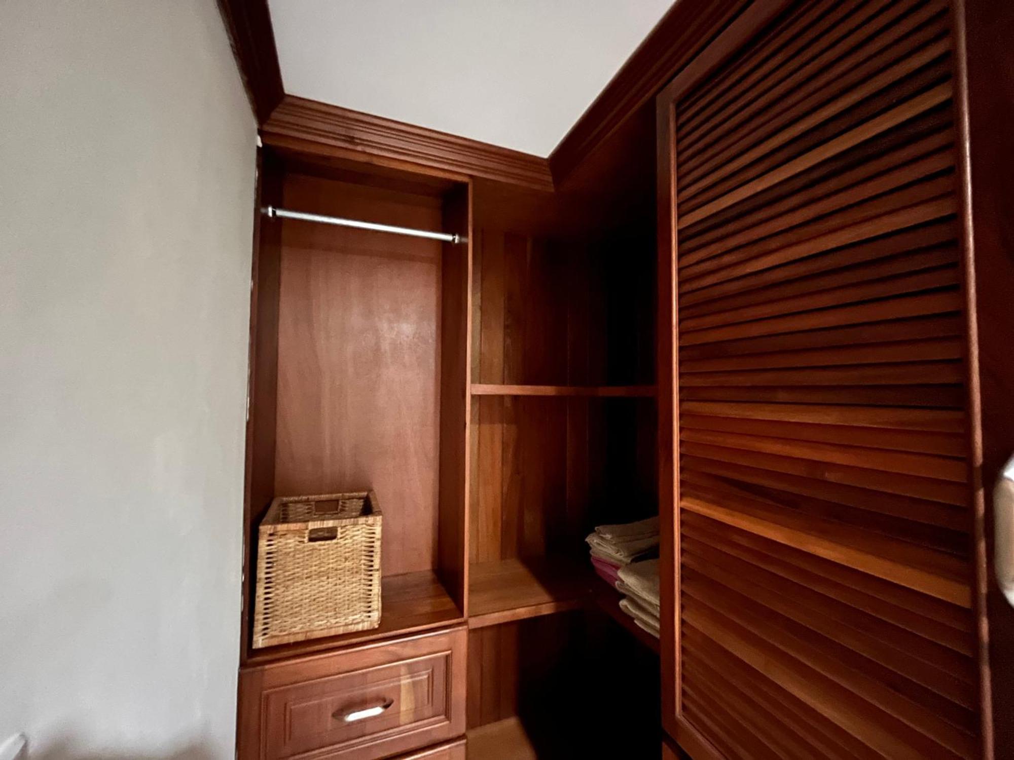 Luxury Penthouse With Pool, Bbq, Ac, Wi-fi, 5-min Walk To El Cortecito & Bavaro Beaches, Apartamento Punta Cana