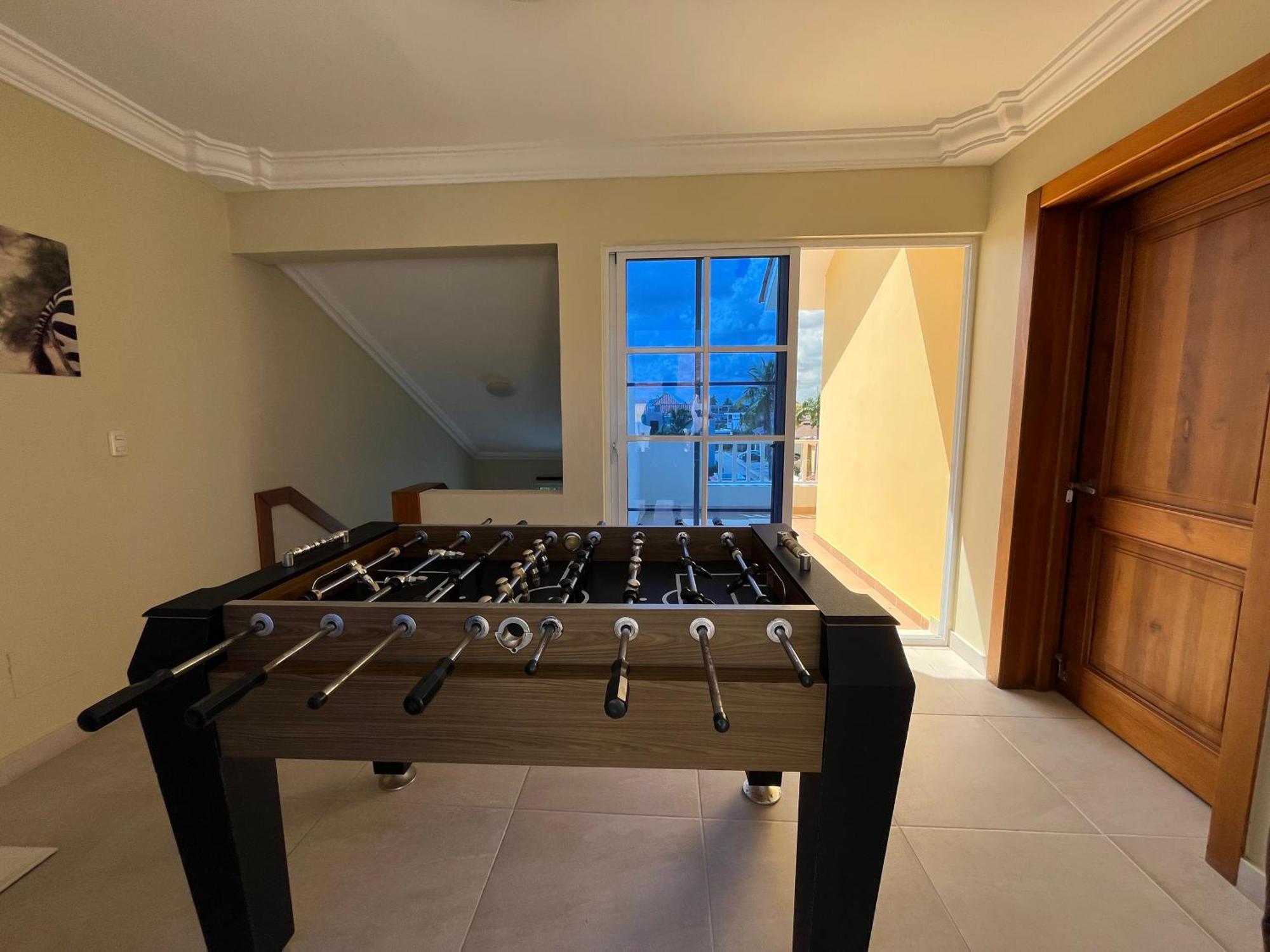 Luxury Penthouse With Pool, Bbq, Ac, Wi-fi, 5-min Walk To El Cortecito & Bavaro Beaches,