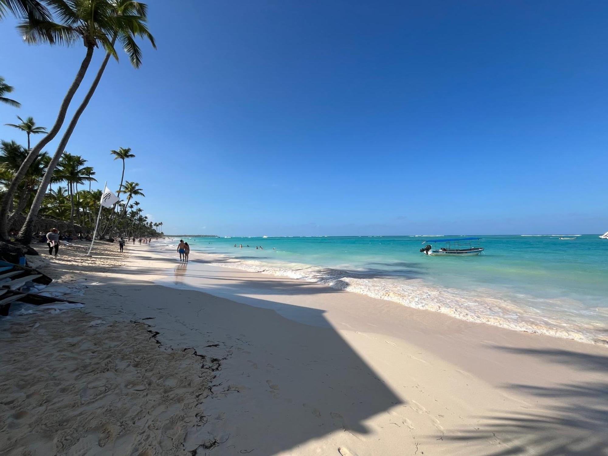 Luxury Penthouse With Pool, Bbq, Ac, Wi-fi, 5-min Walk To El Cortecito & Bavaro Beaches, Apartamento Punta Cana