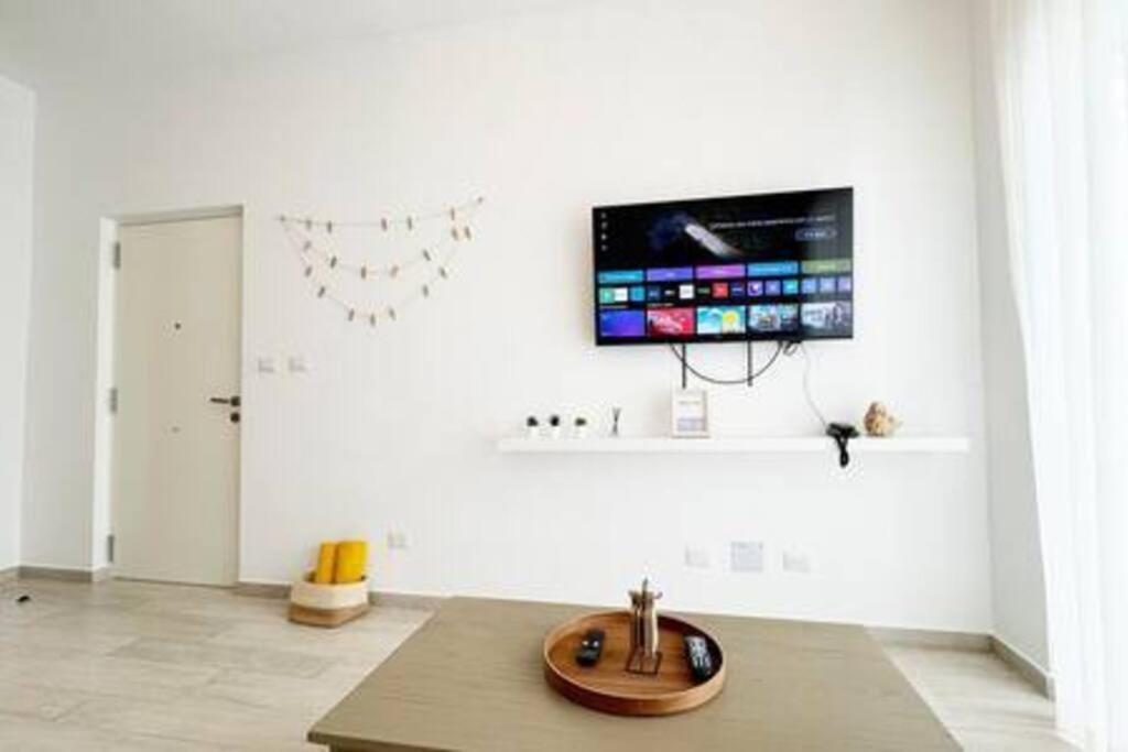 Cozy And Modern With Pool And Golf View Apartamento *