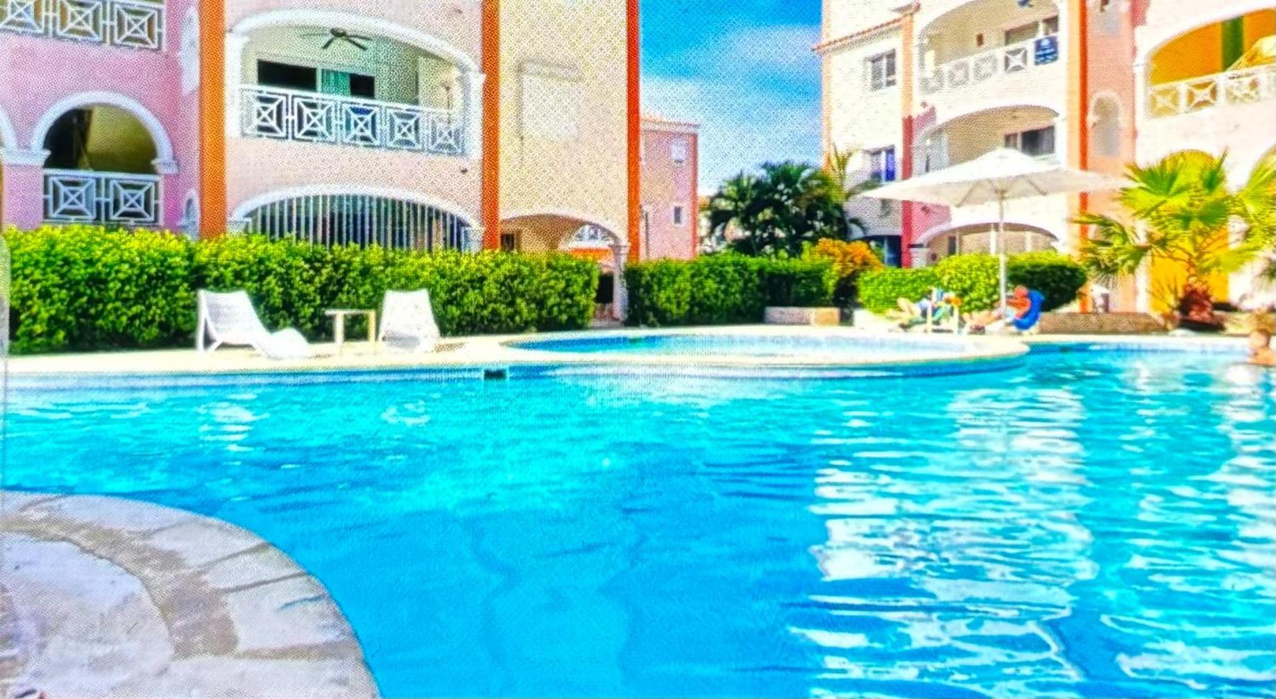 Bavaro Pool Tv Wifi A309 *