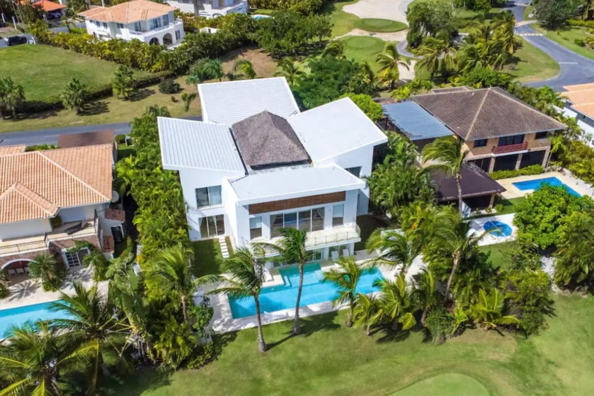 New Private Luxury In Apartahotel