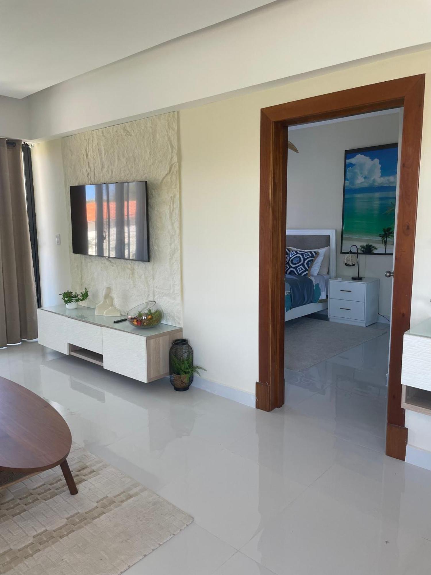 Gold Reef 201 - Luxury 2br Mit Pool, Shuttle Und Tiefgarage Apartamento *