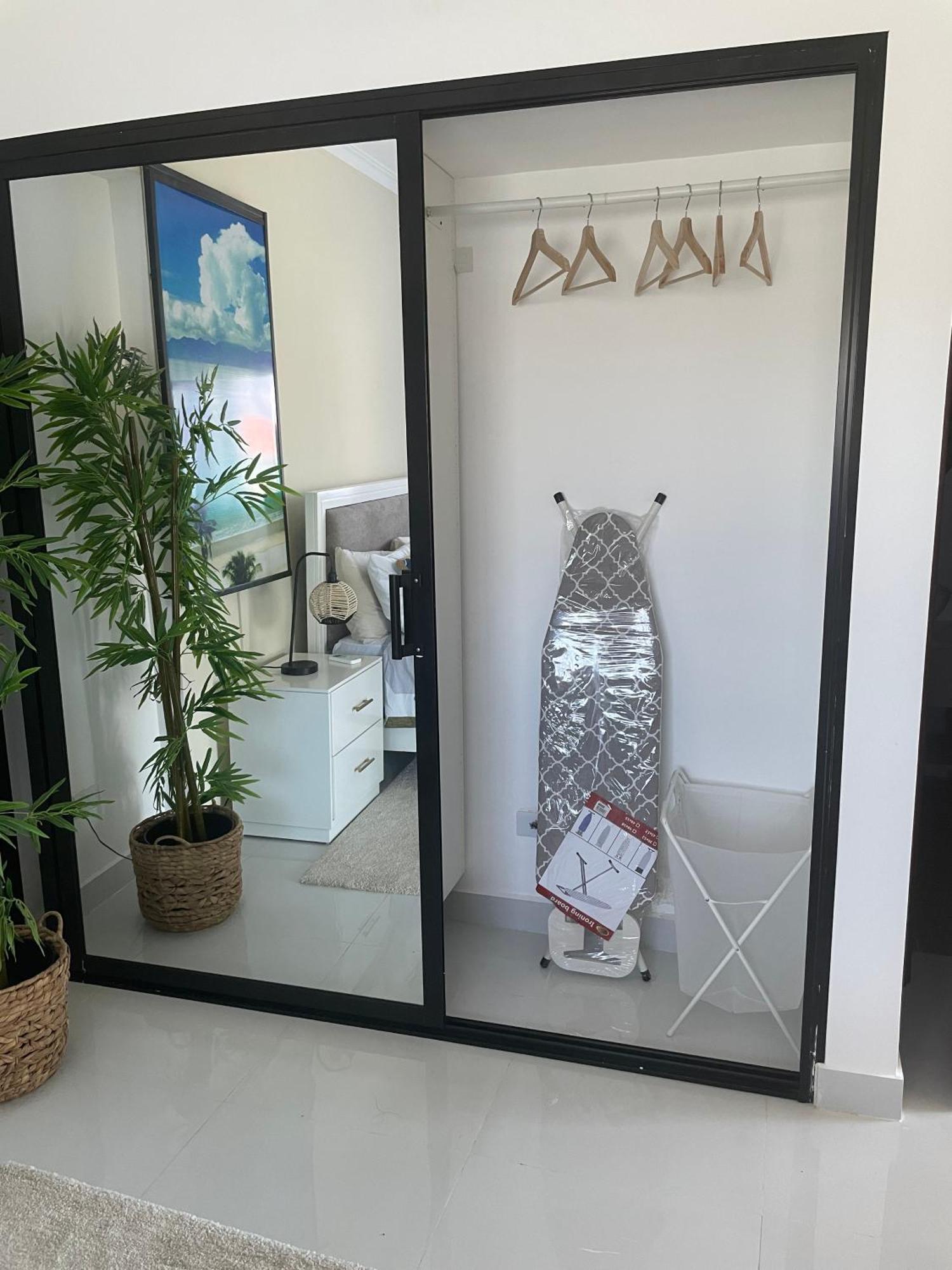 Gold Reef 201 - Luxury 2br Mit Pool, Shuttle Und Tiefgarage Apartamento