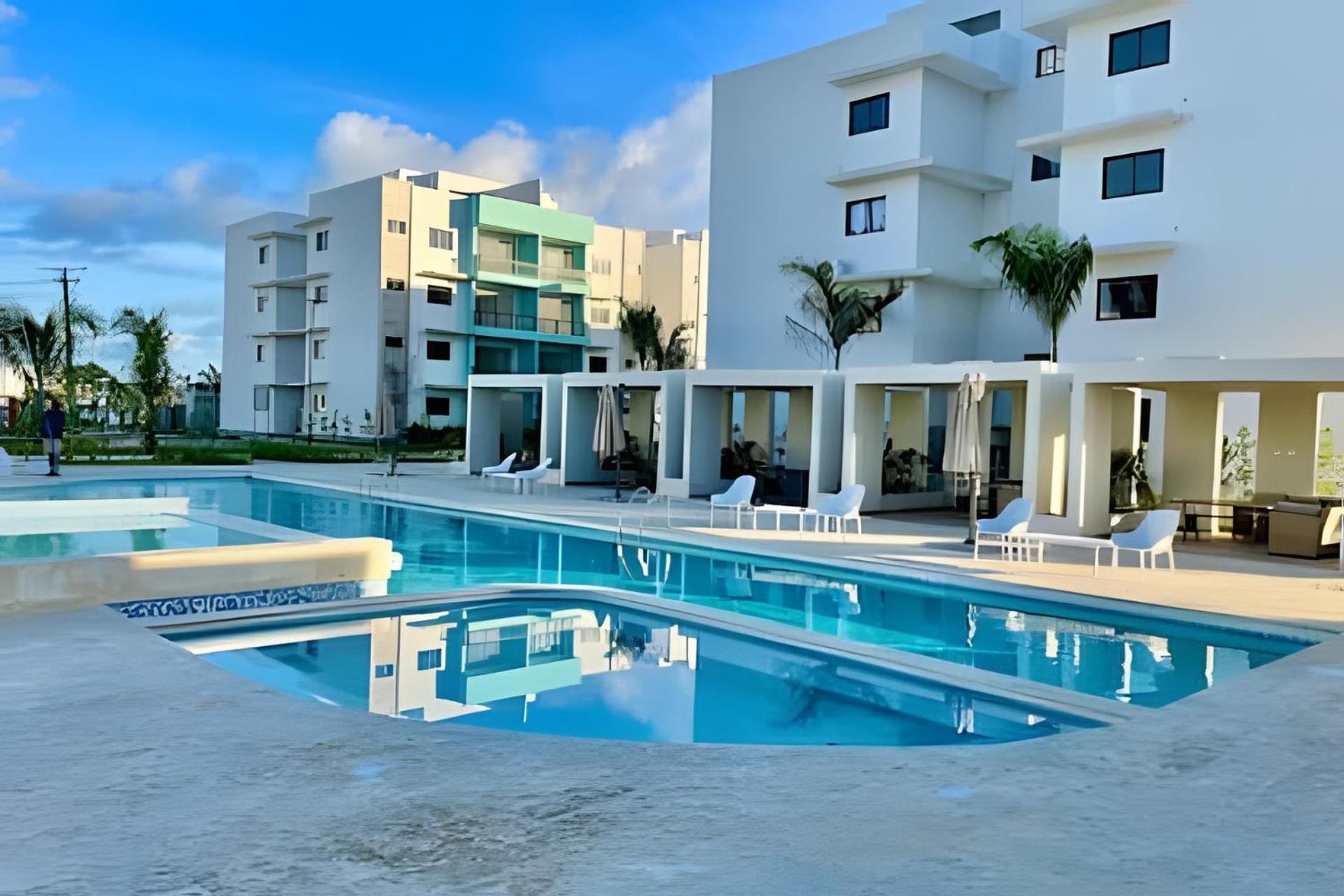 V01: Poolside Fun & Bbq For Families * Punta Cana