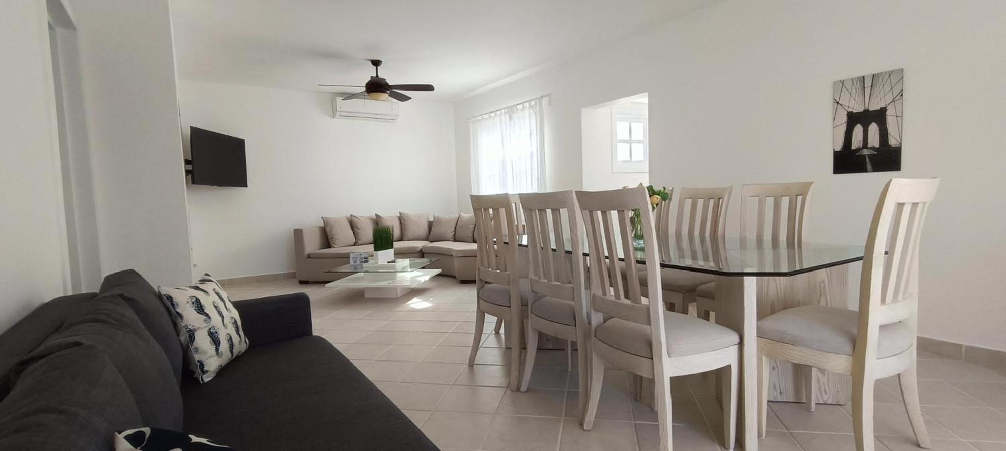 Flor Del Mar Beachfront Apartahotel 3*