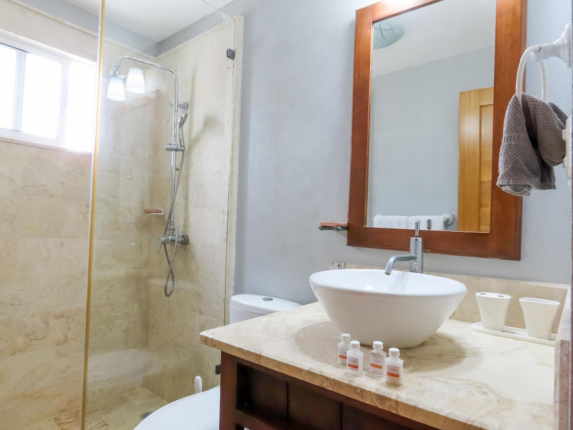 Apartamento 2 Hab 2 Banos Vista Y A Pasos De La Playa *