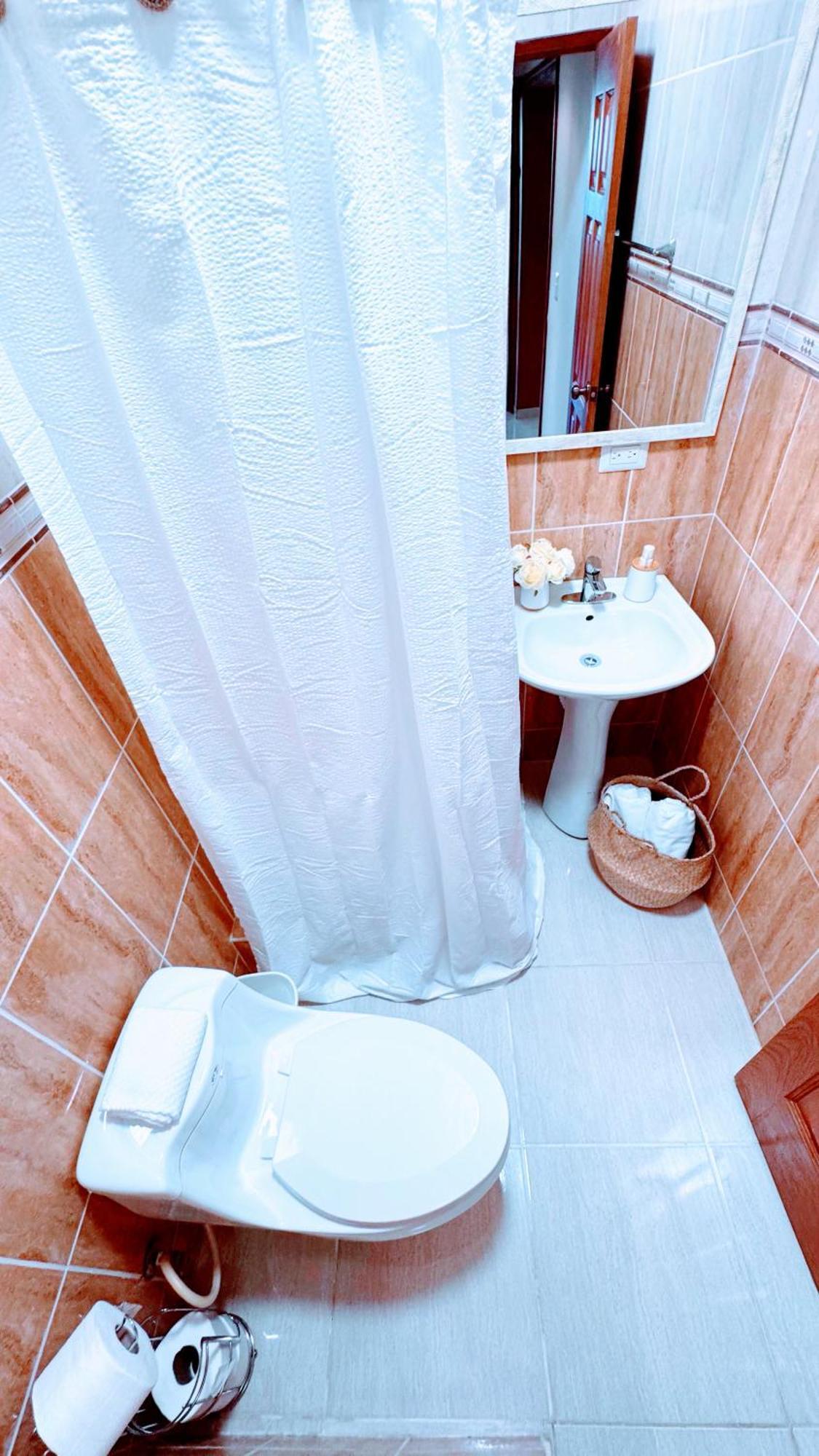 Apartamento Walk To Beach, Shops, Dining, Pool View, Fast Wifi *