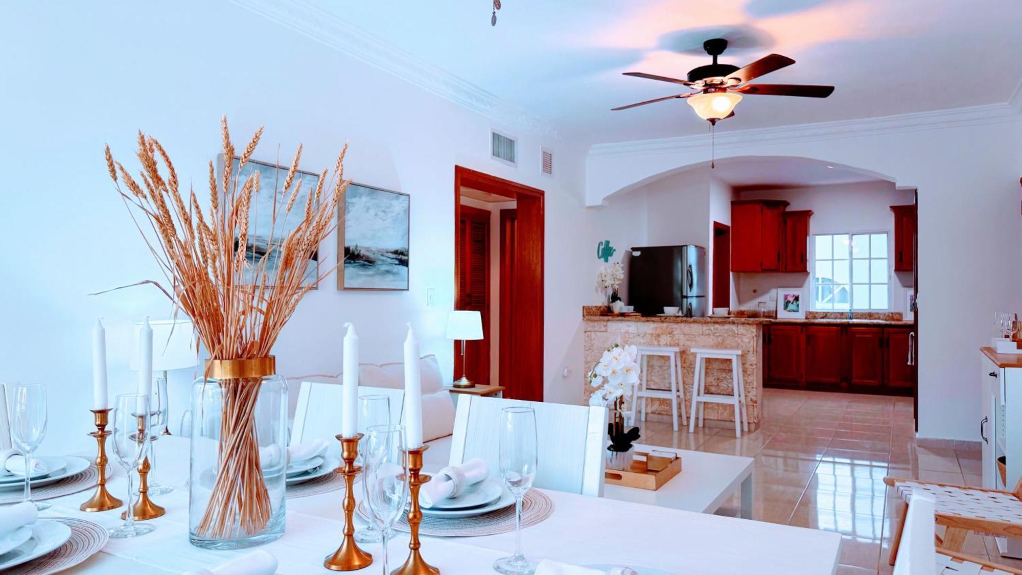 Walk To Beach, Shops, Dining, Pool View, Fast Wifi Apartamento *