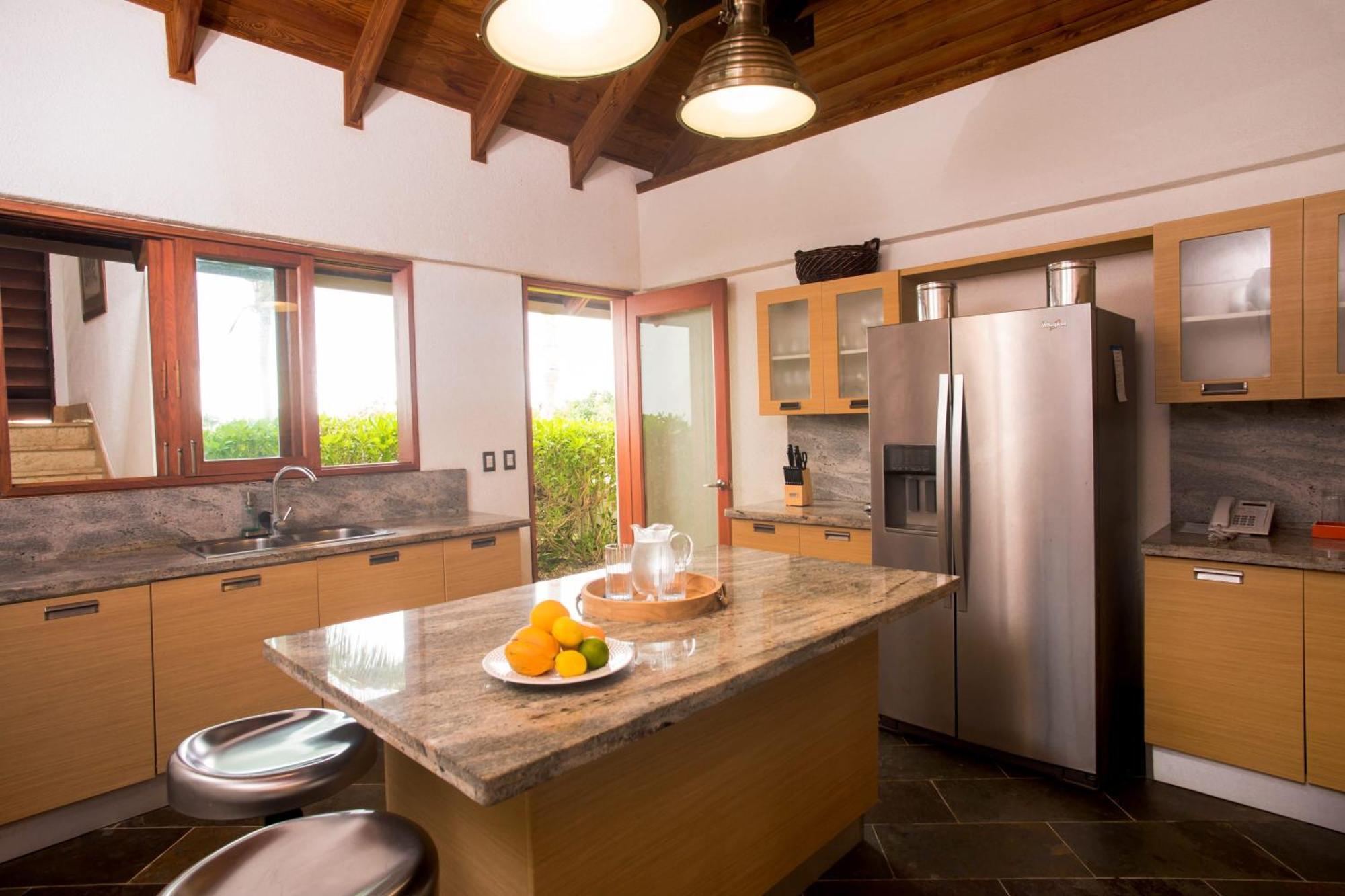 Oceanview Luxury Crystal - With Club Access * Punta Cana