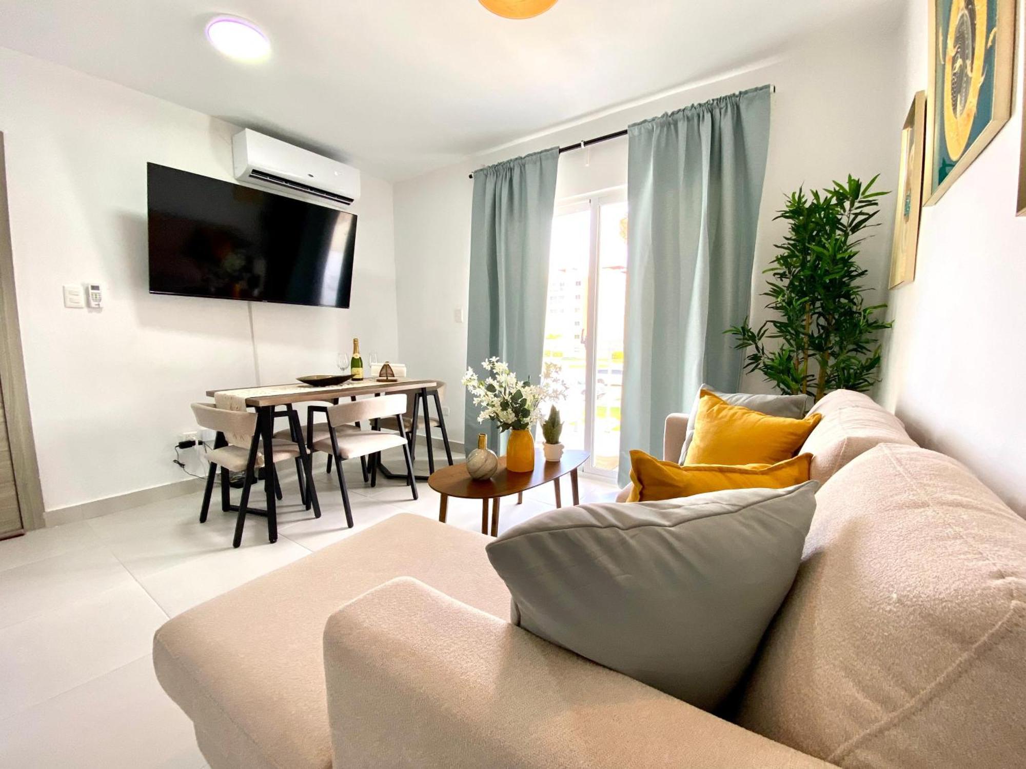 Apartamento Tropical Dream, 2 Hab, 2 Banos, Terraza, Piscina, Wifi De Alta Velocidad Gratis *