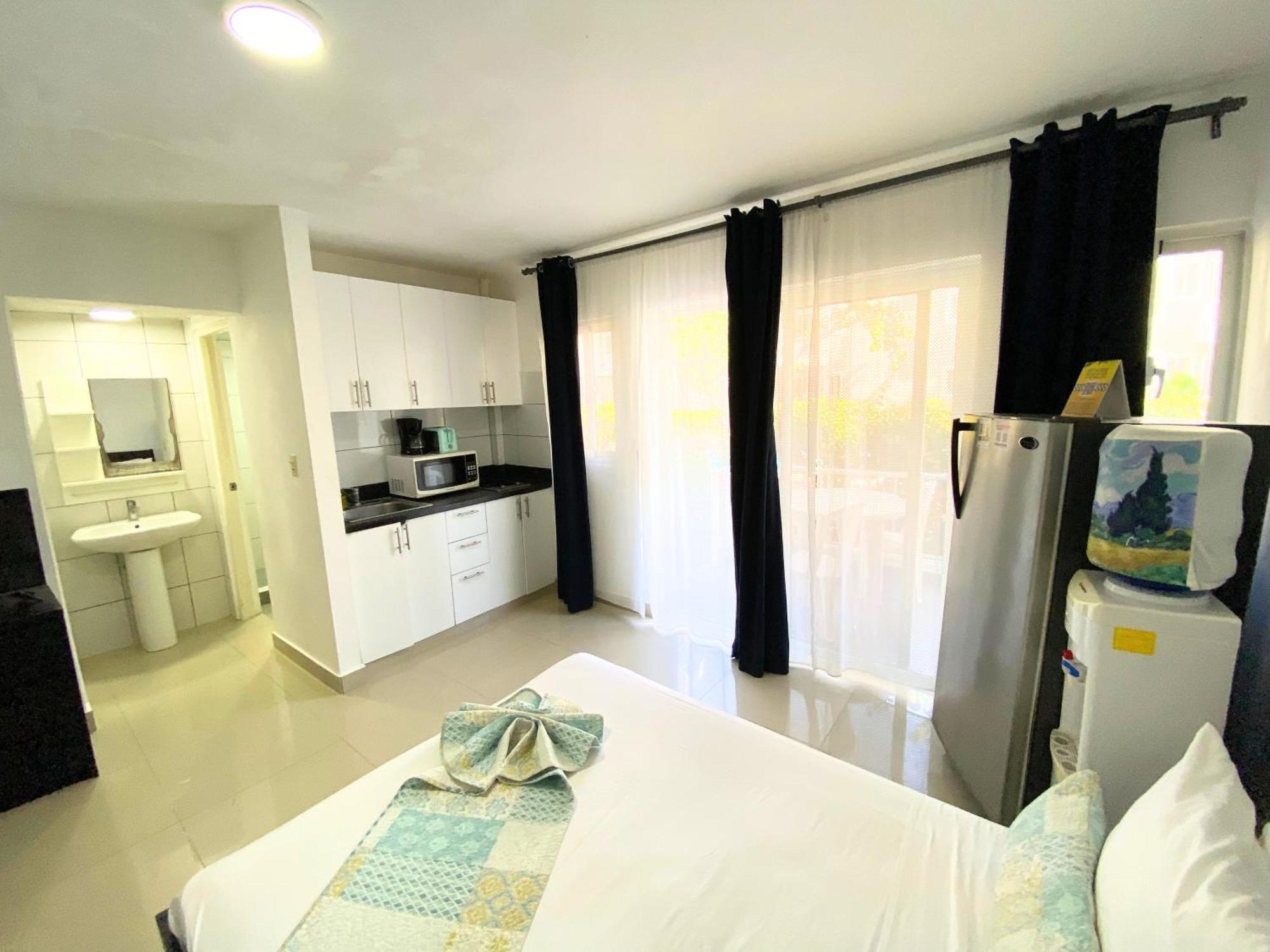 Playa Paradise - Club & Pool * Punta Cana