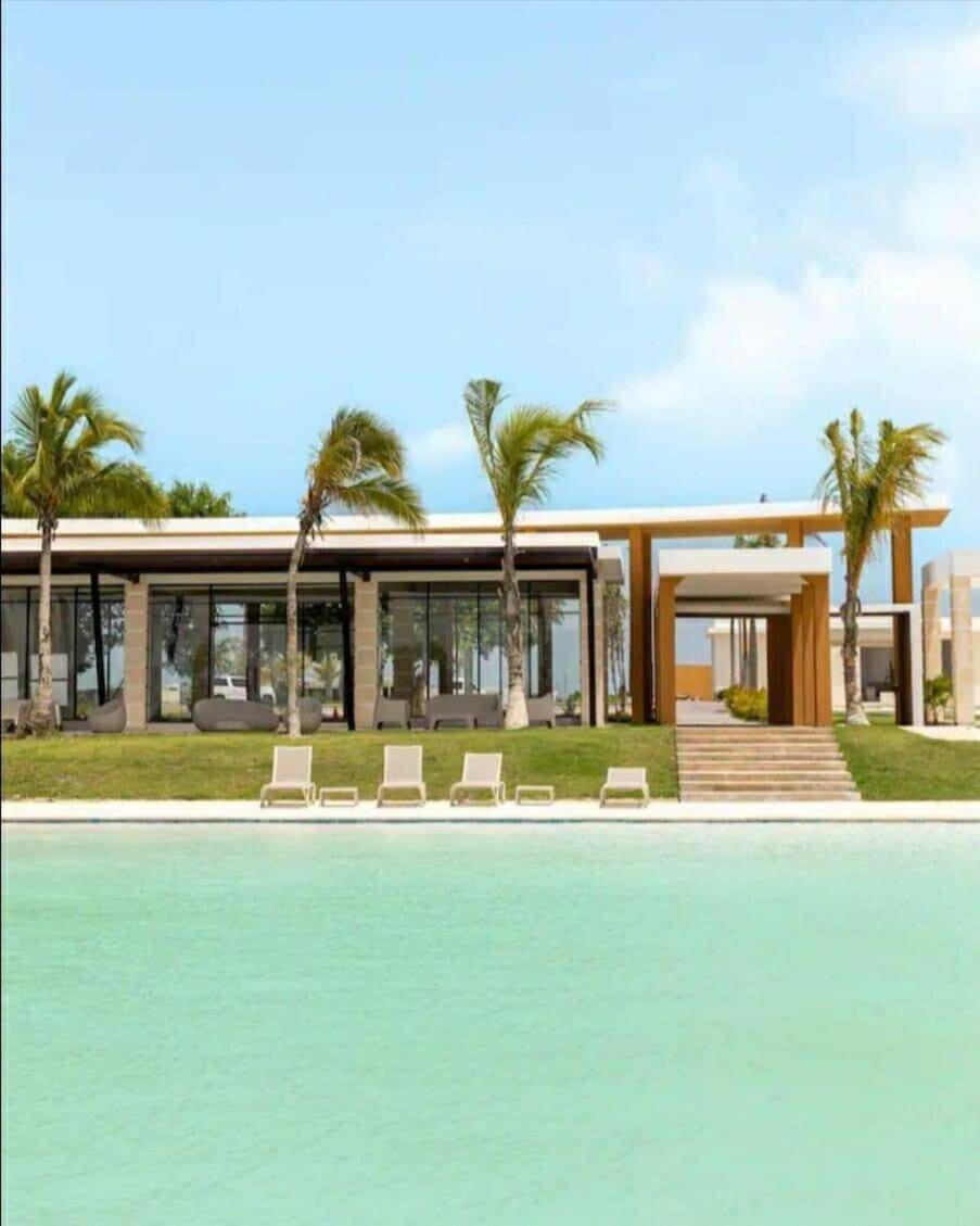 Apartment Chic Tropical Escape With Private *