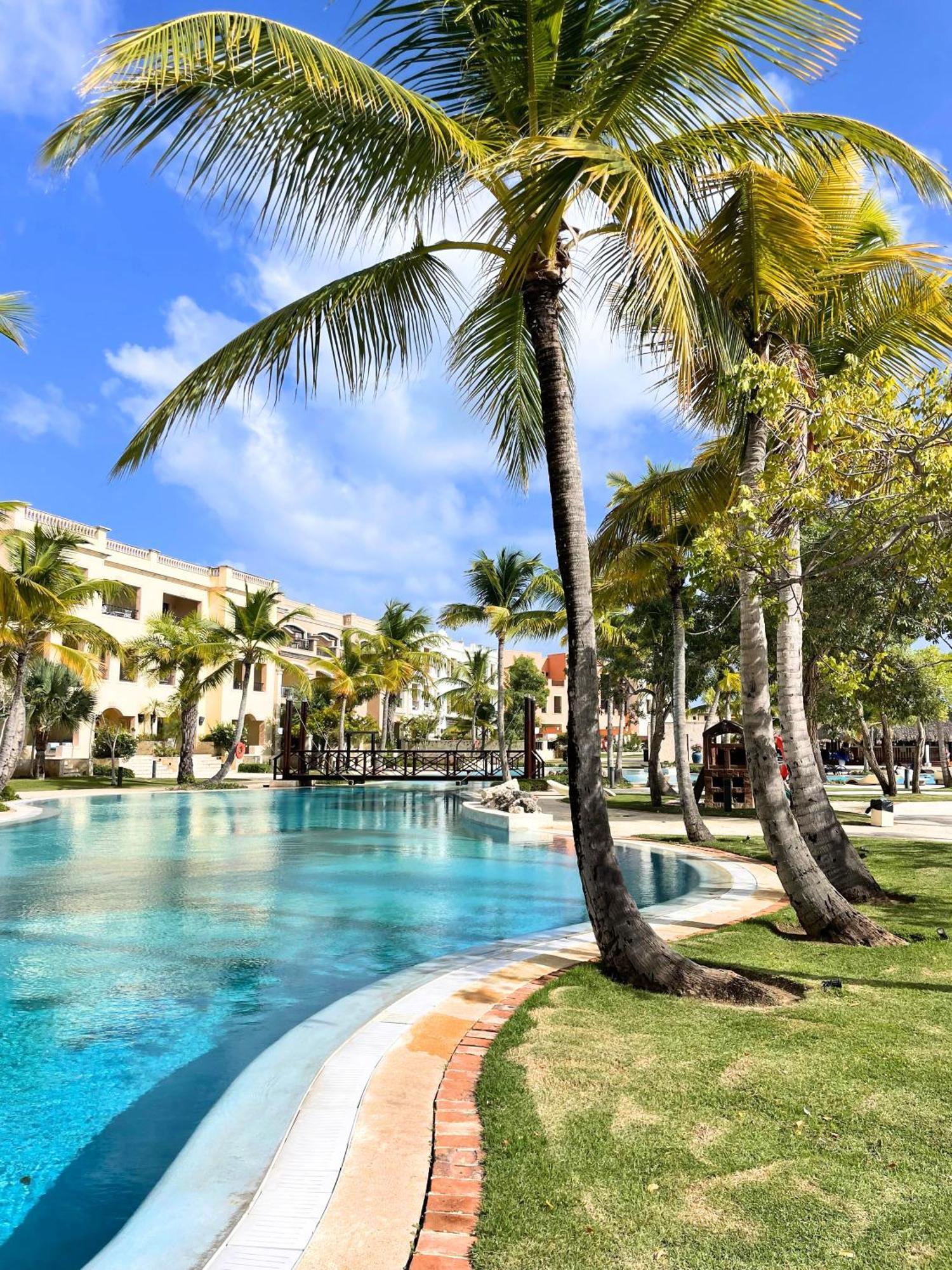 Playa Paradise - Rooftop Pool And Club Punta Cana