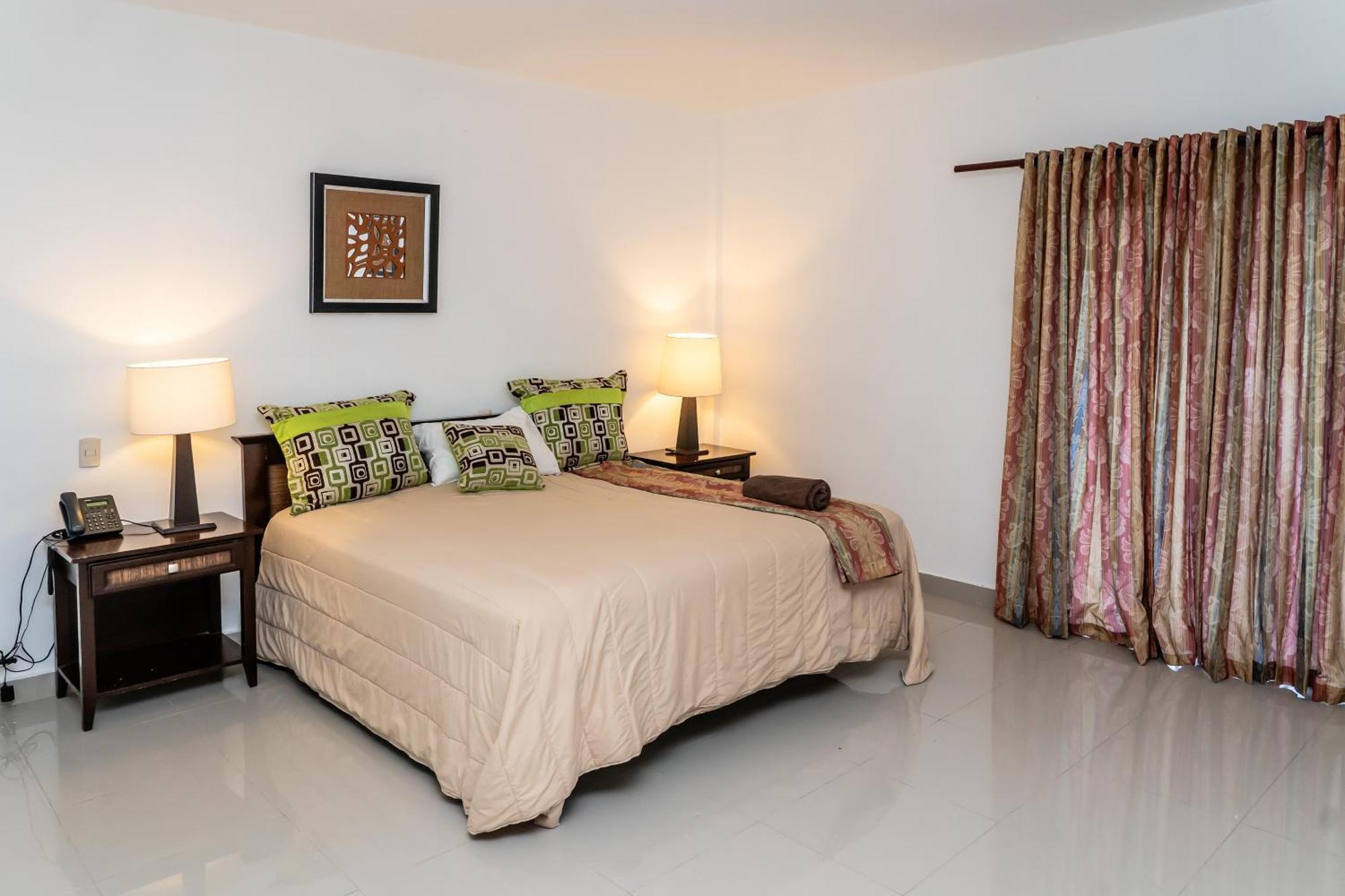 Cataleya Hotel