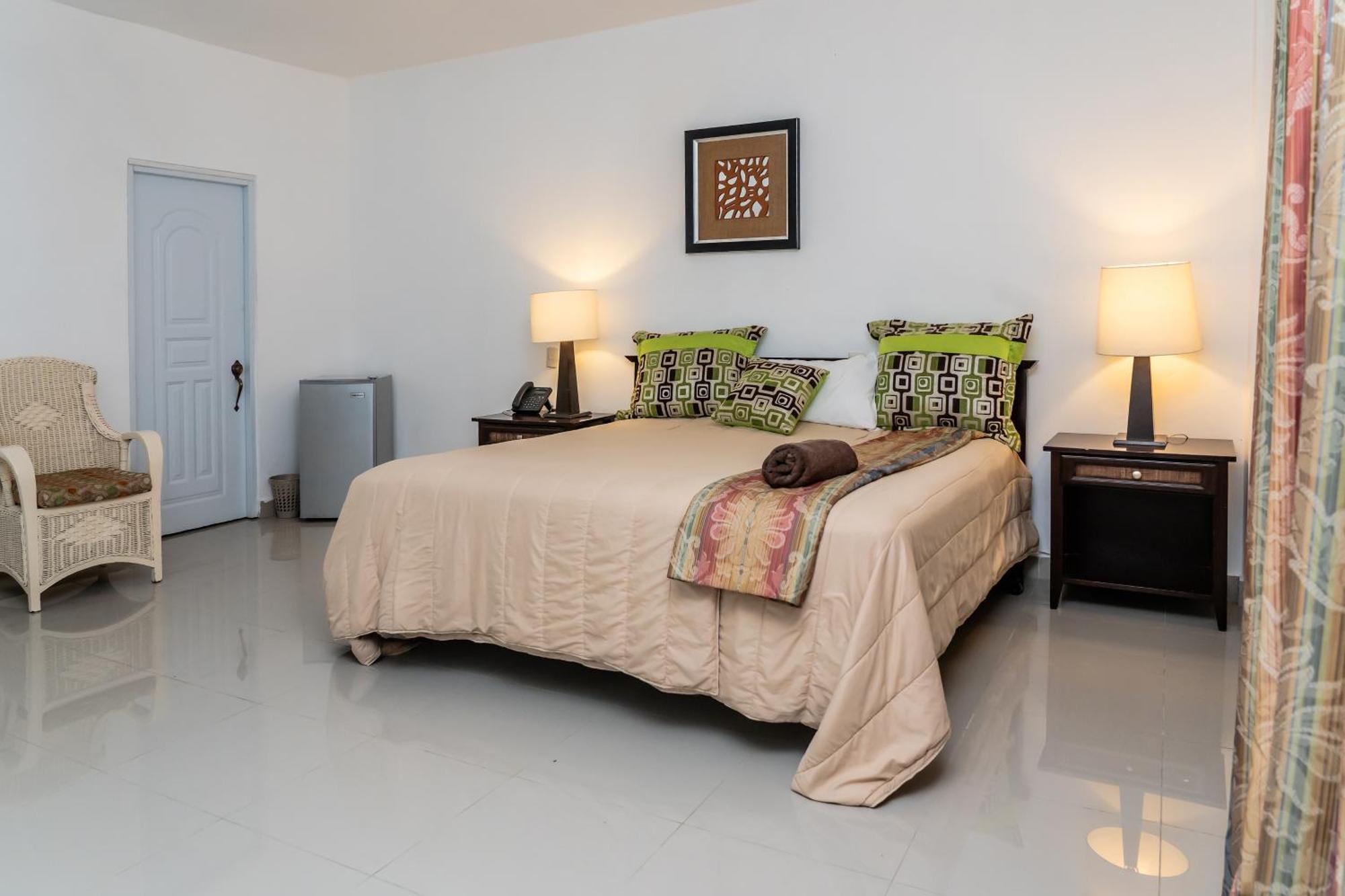Cataleya Hotel