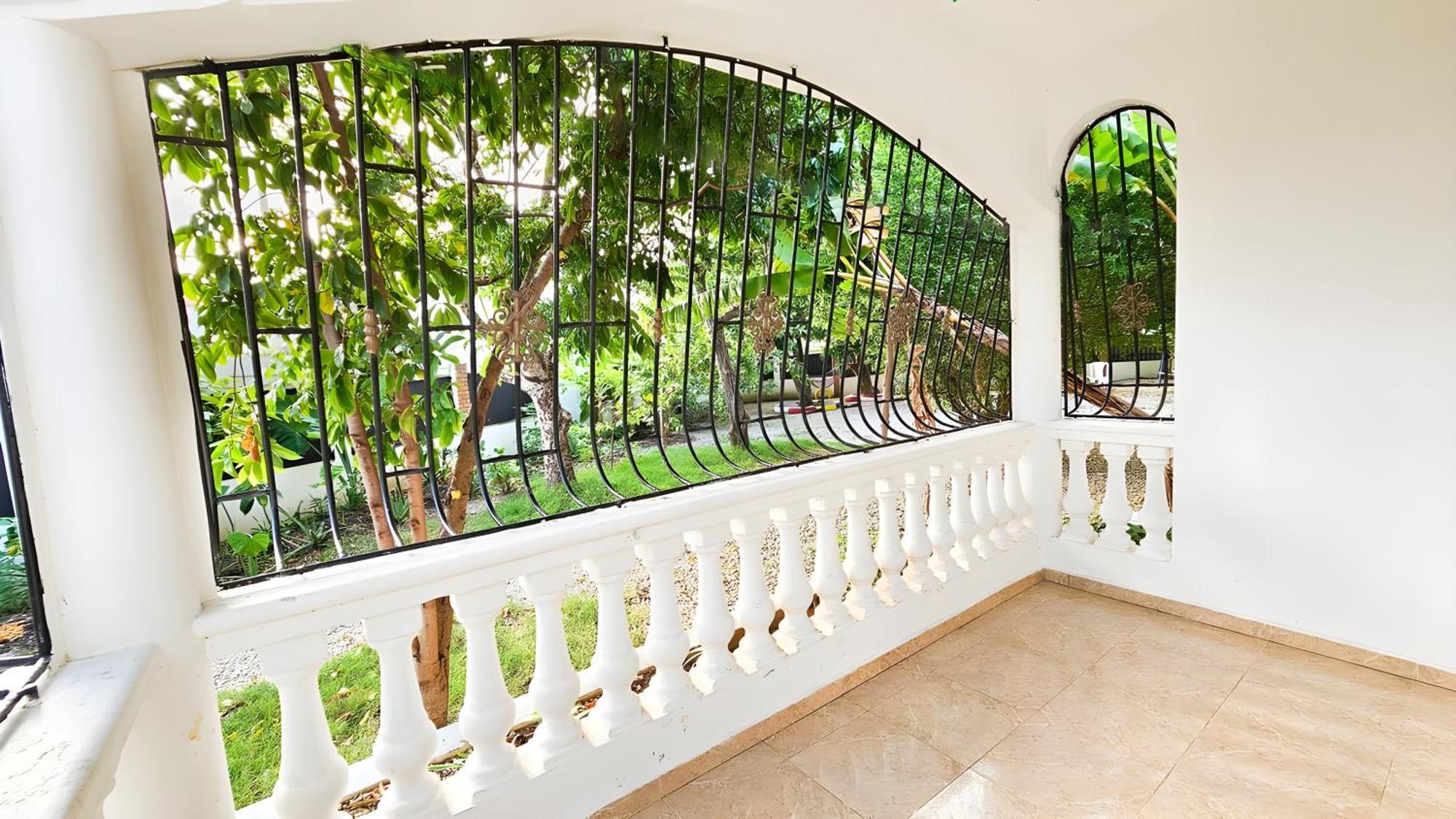 Dmm Con Piscina, Jacuzzi Y Gran Area En Punta Cana