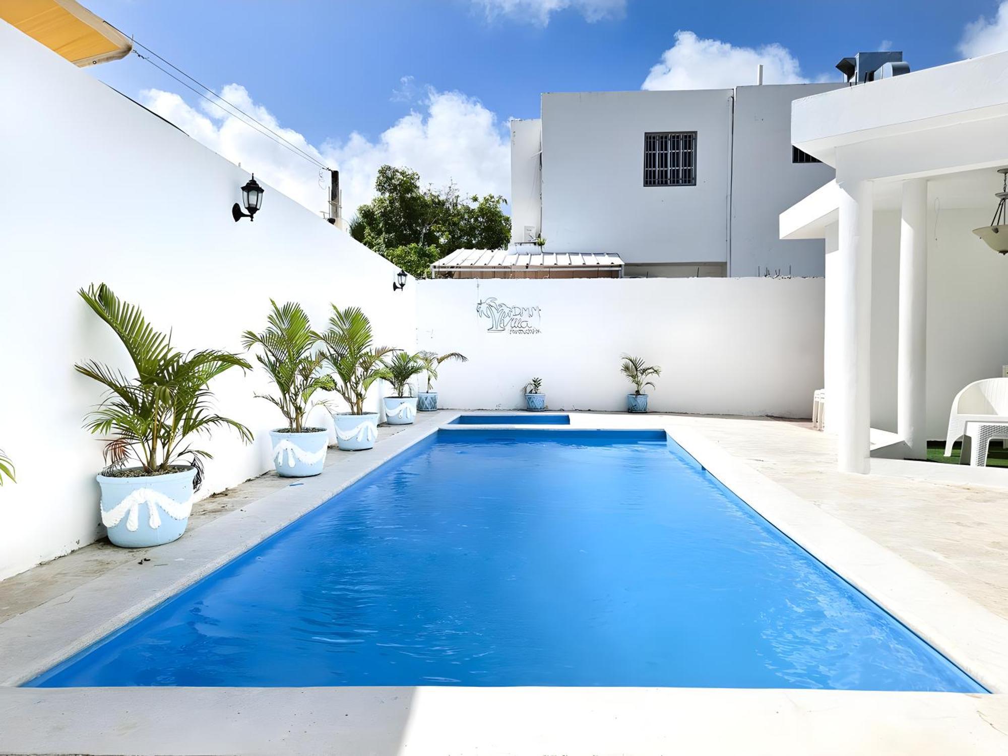 Villa Dmm Con Piscina, Jacuzzi Y Gran Area En *