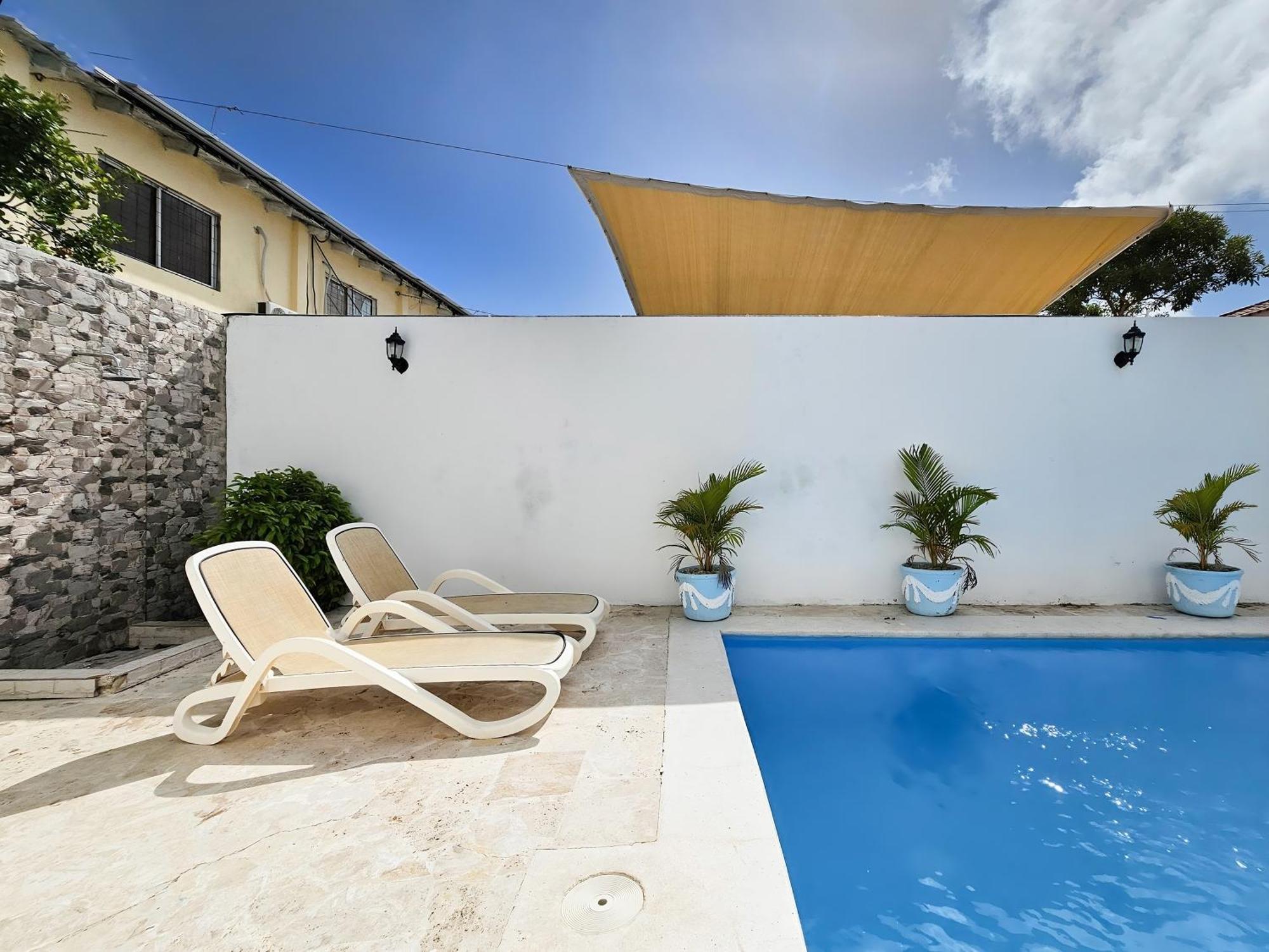 Villa Dmm Con Piscina, Jacuzzi Y Gran Area En *