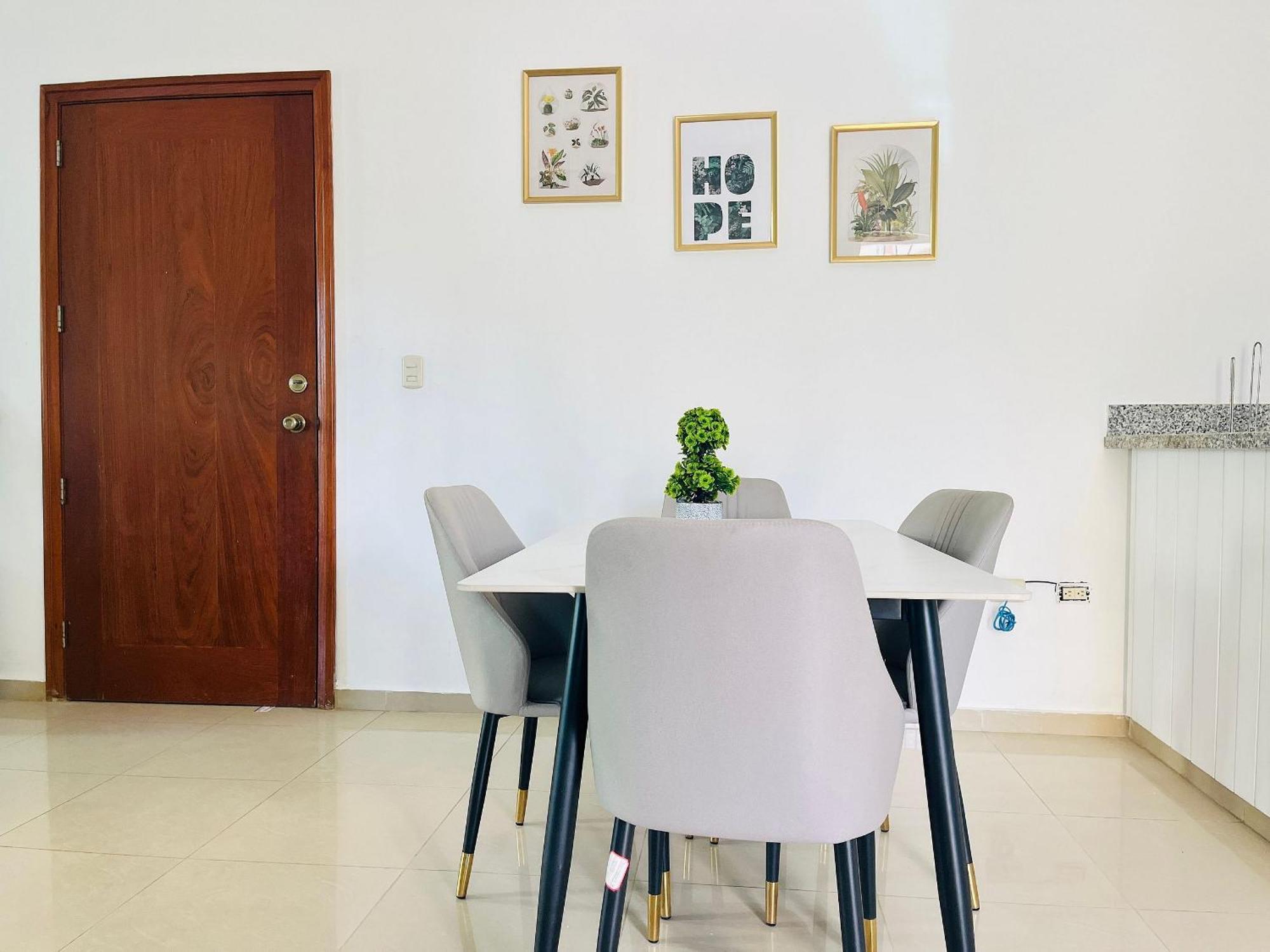 Cozy 290m Distance From The Apartamento *