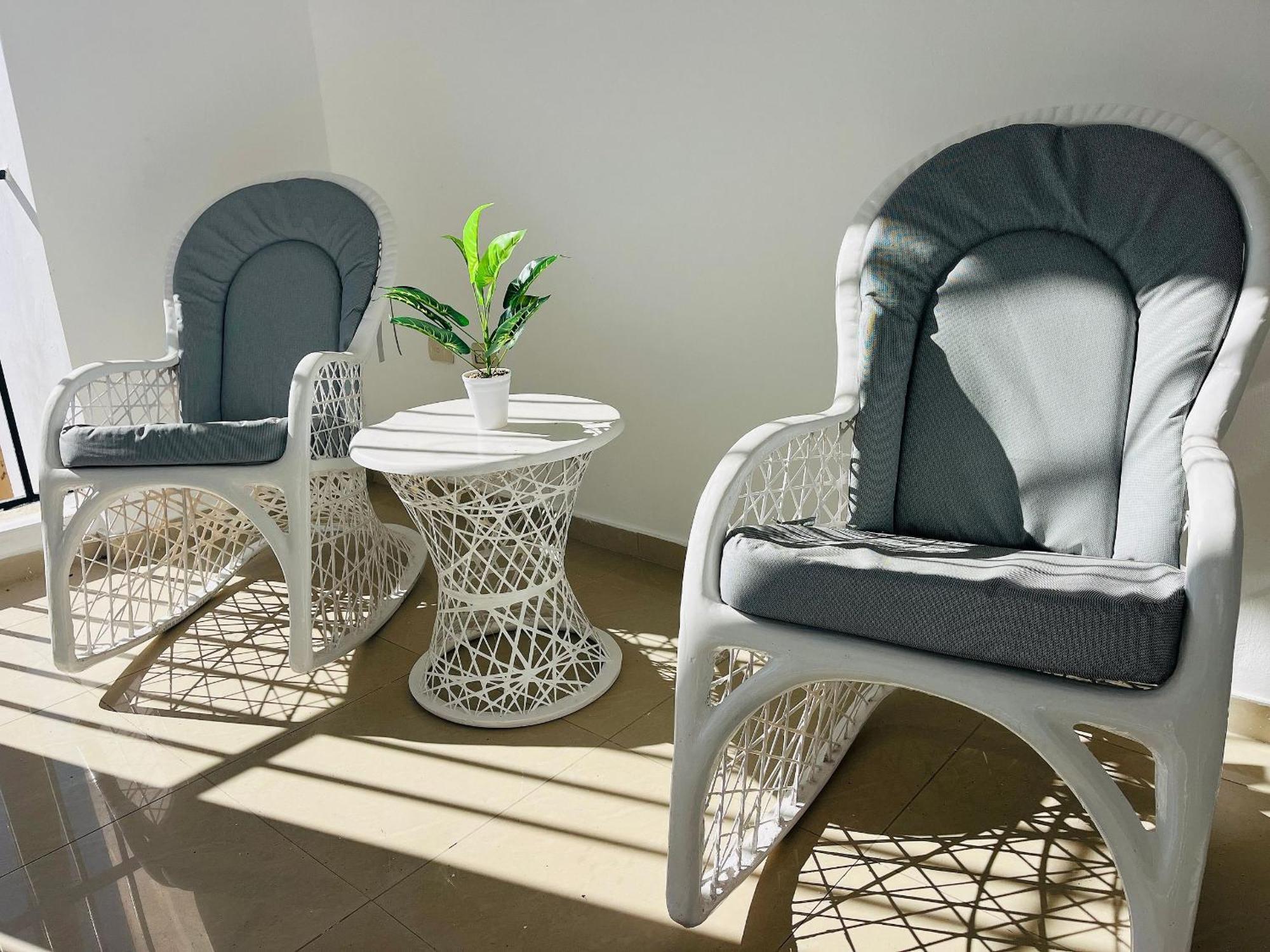 Apartamento Cozy 290m Distance From The