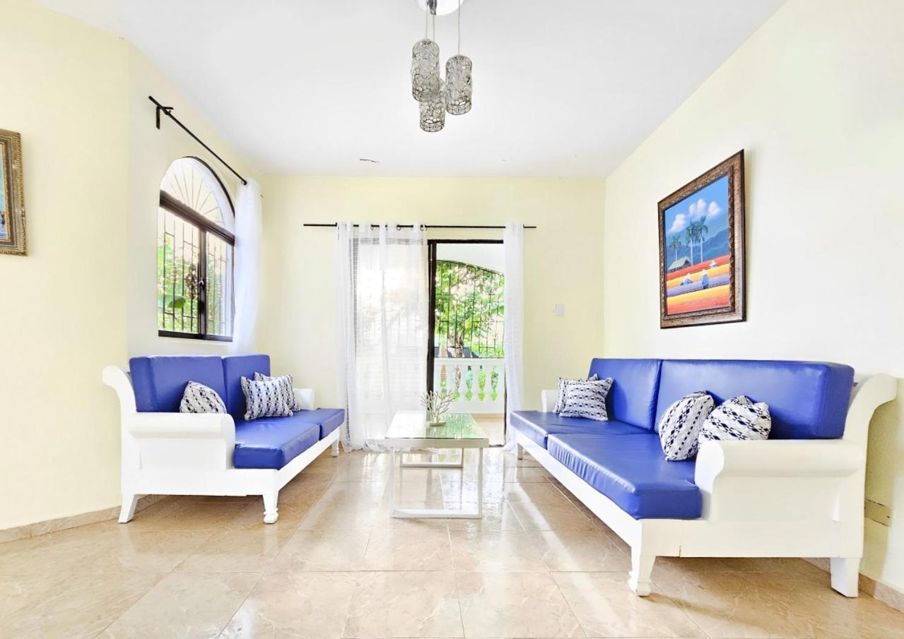 Villa Completamente Privada Con Piscina, Jacuzzi Y Gran Patio
