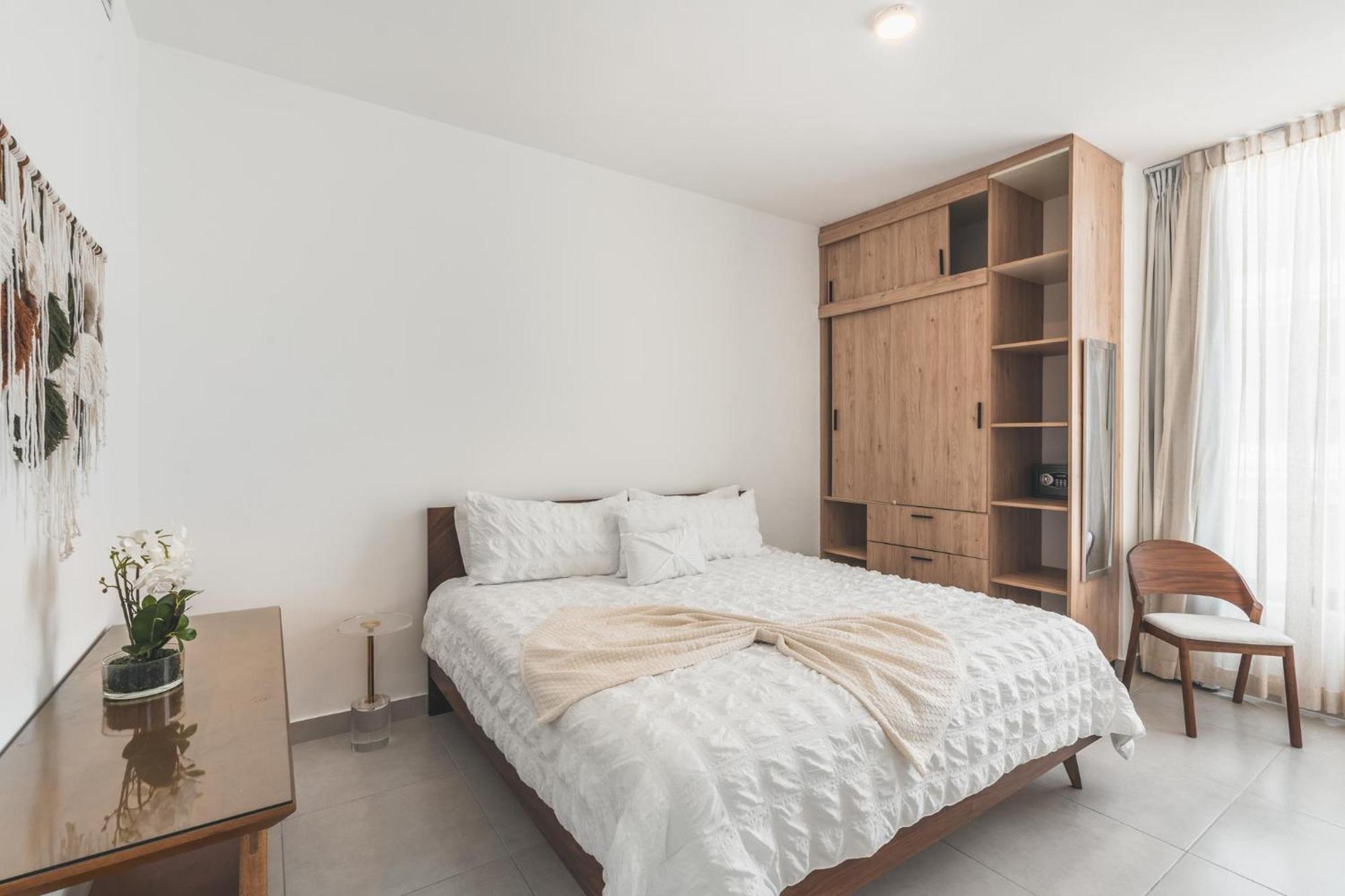 Spacious In Capcana Minutes To The * Punta Cana