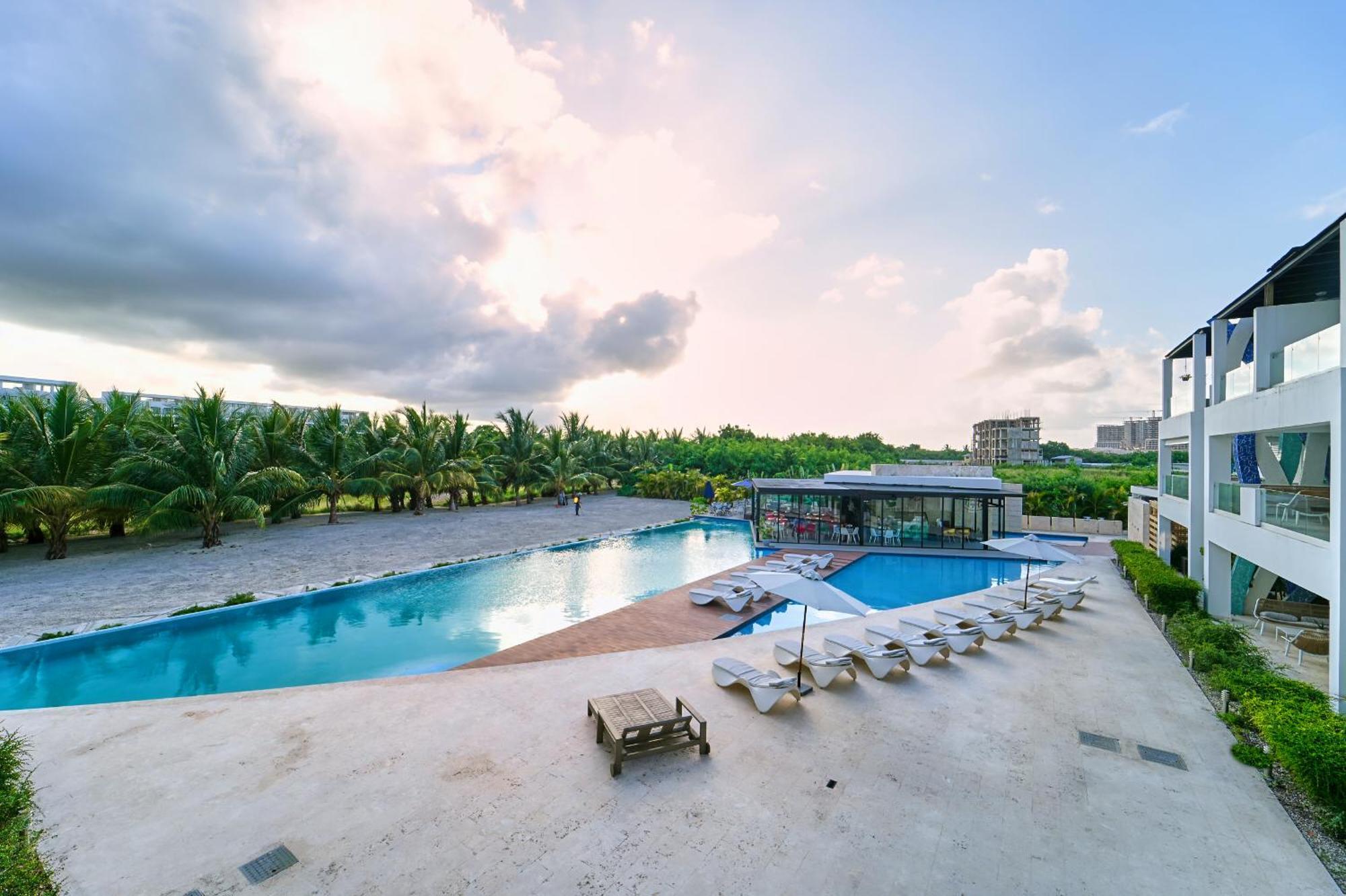 Cana Brava Residences Hotel *
