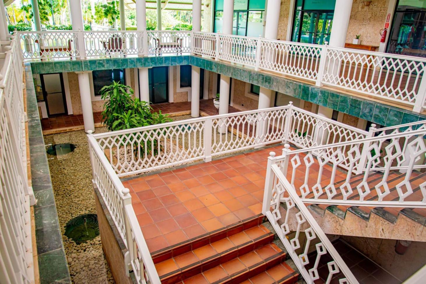 Beautiful 2-bedroom In Cocotal With Amazing Views And Pools *