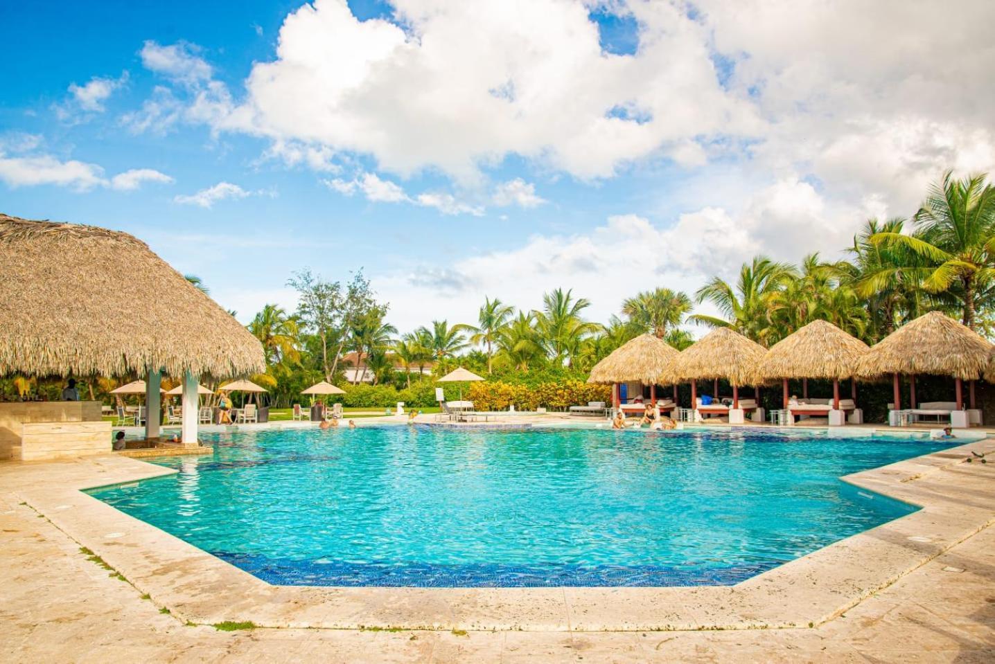 Beautiful 2-bedroom In Cocotal With Amazing Views And Pools Apartamento Punta Cana