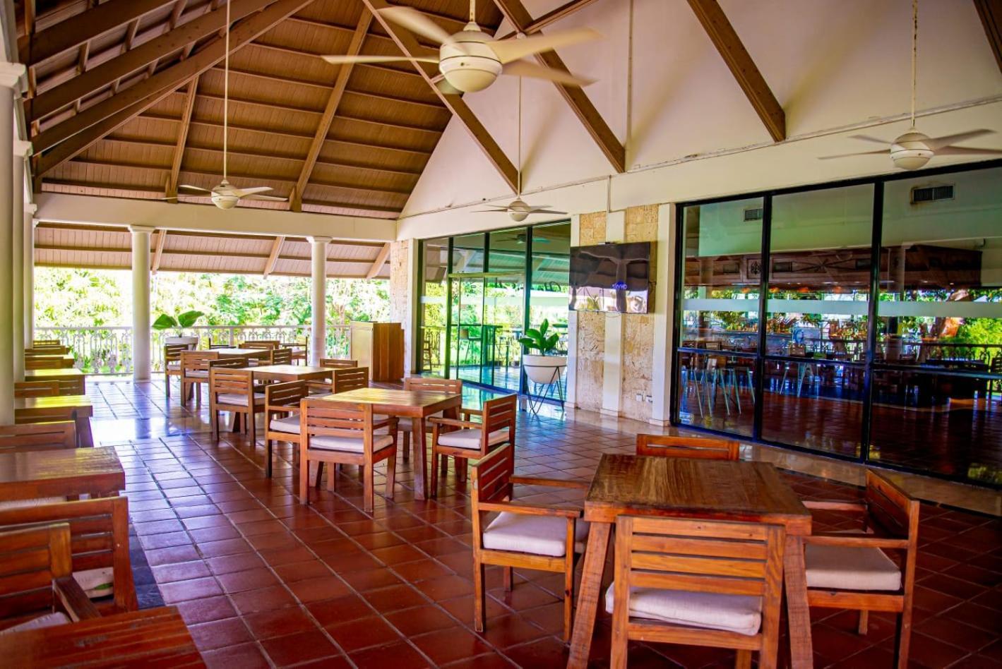 Beautiful 2-bedroom In Cocotal With Amazing Views And Pools