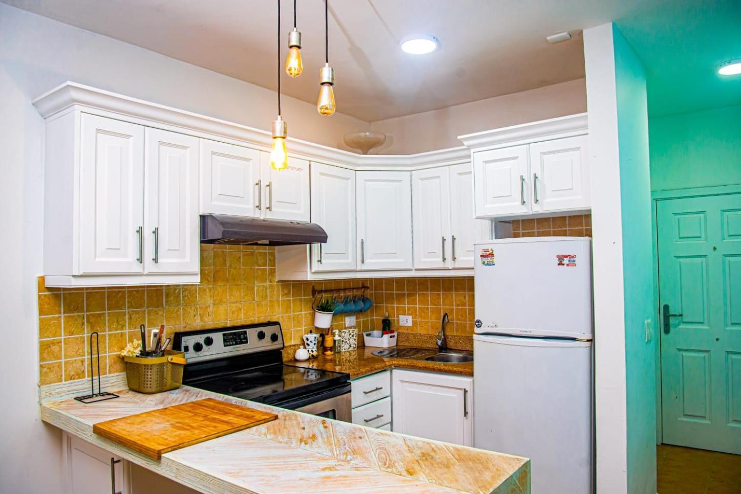 Beautiful 2-bedroom In Cocotal With Amazing Views And Pools *