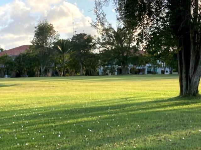 Apartamento Cozy Duplex Unit In Cocotal Golf