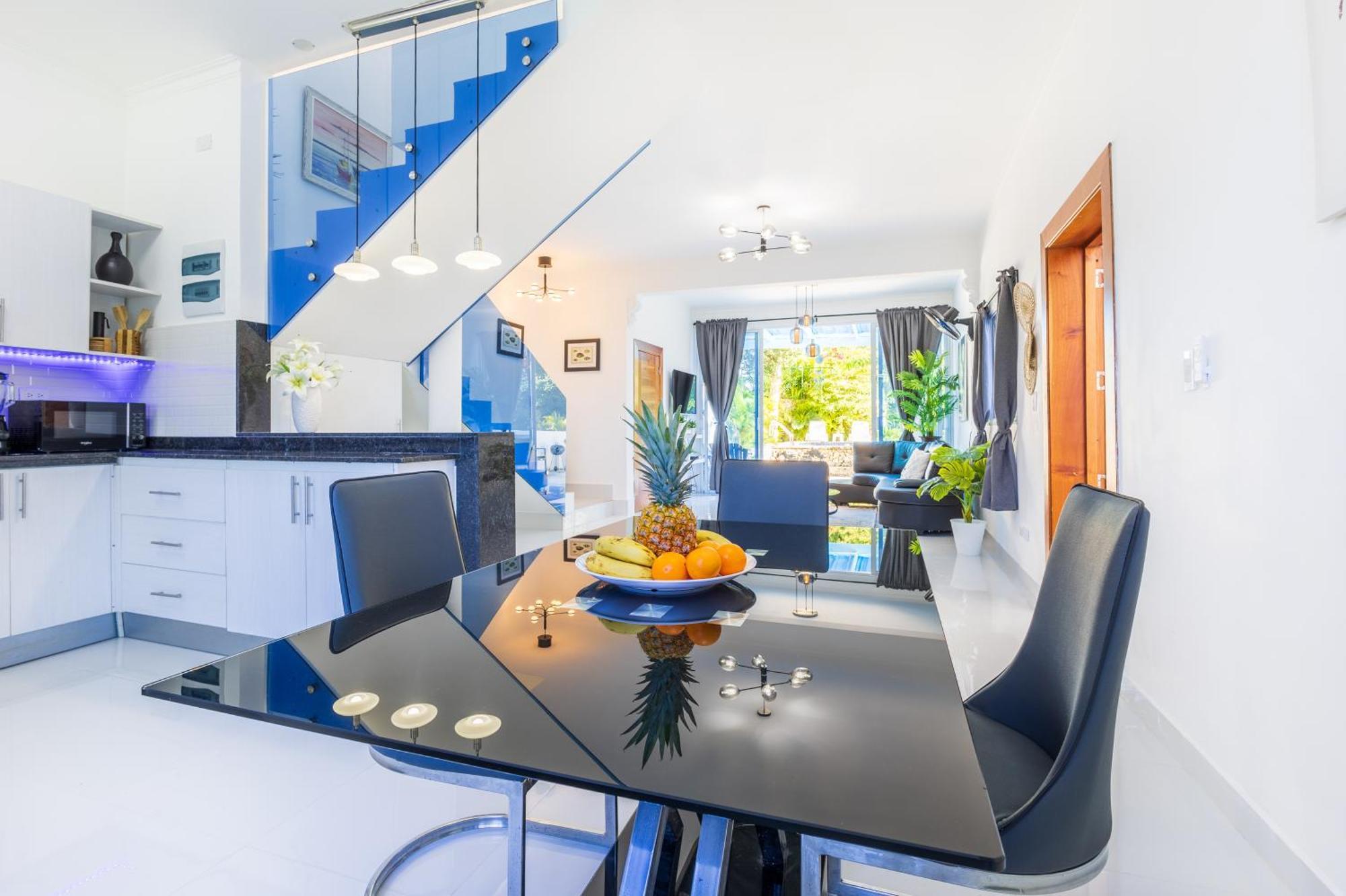 Villa New Stylish 3br With Private Pool & Terrace *