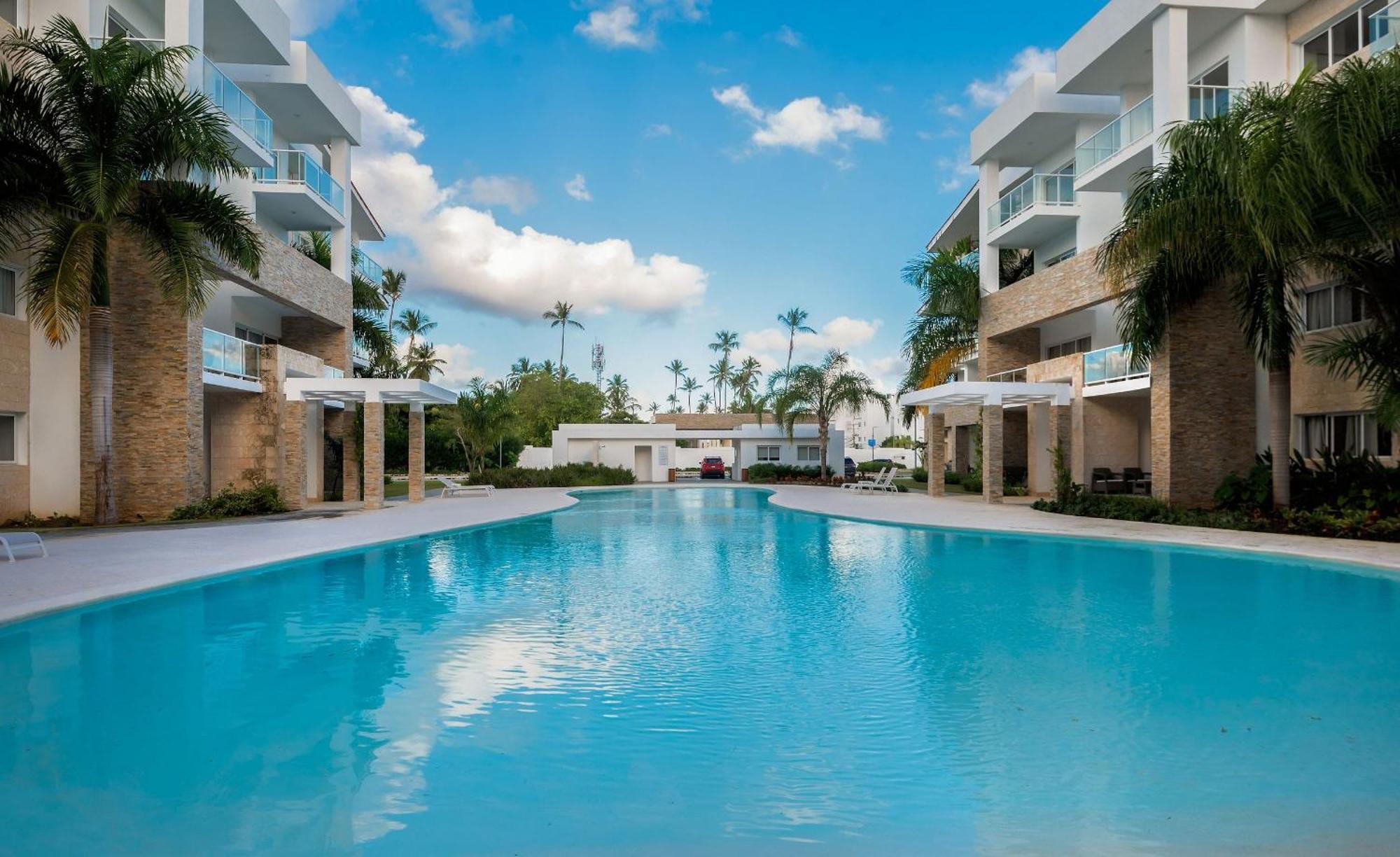Apartamento Beauty Pool Views Paseo Playa Coral Steps To The