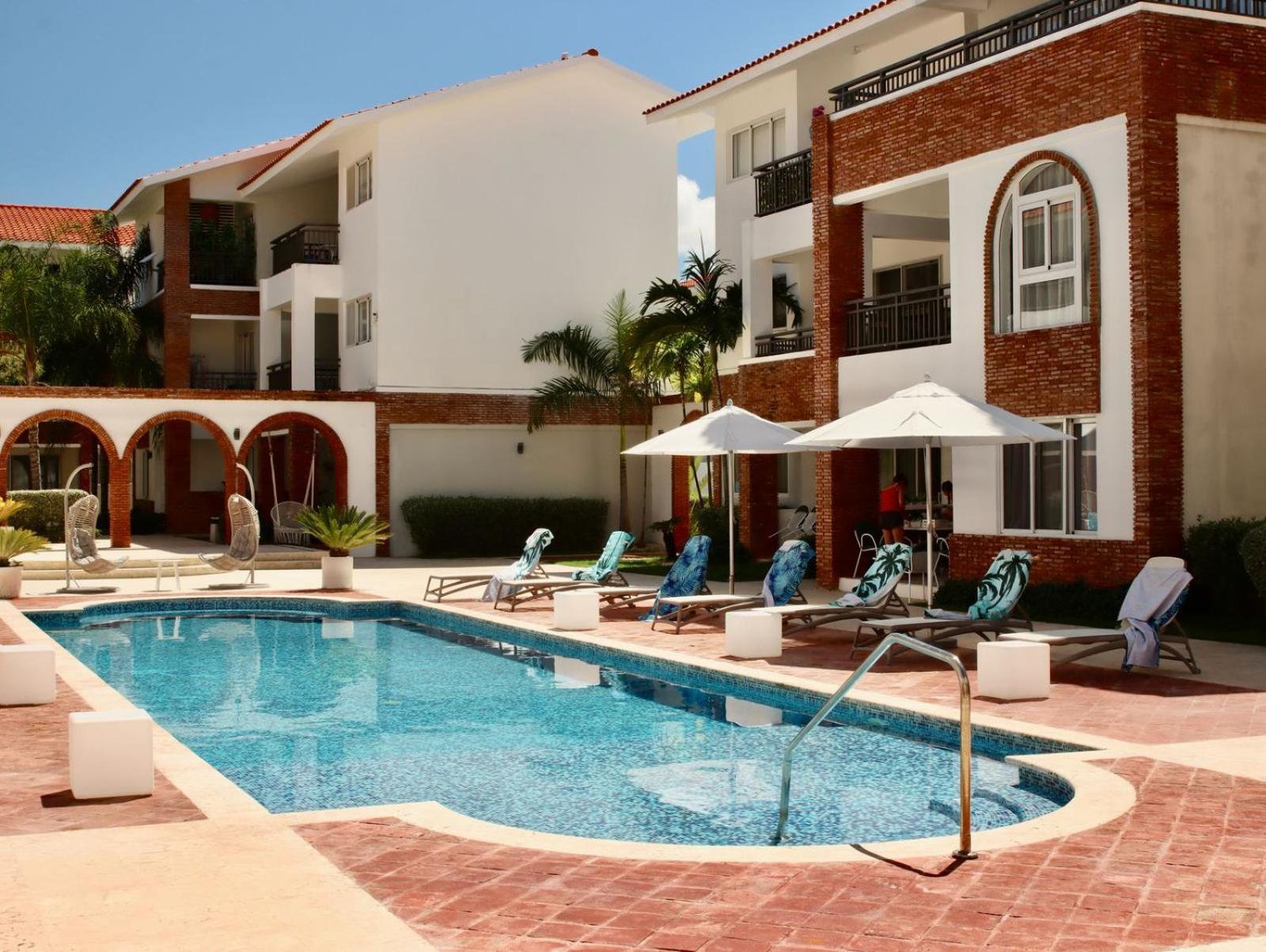 Caribbean Rainbow With Pool - Beach, Bars & Services Close By Apartamento *