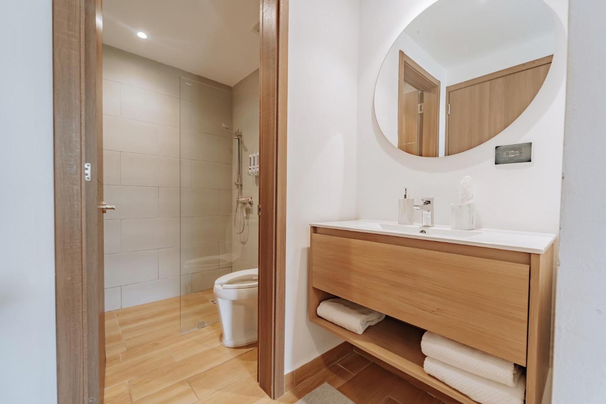 1br Private Pool & Sofa Bed, Downtown C-102