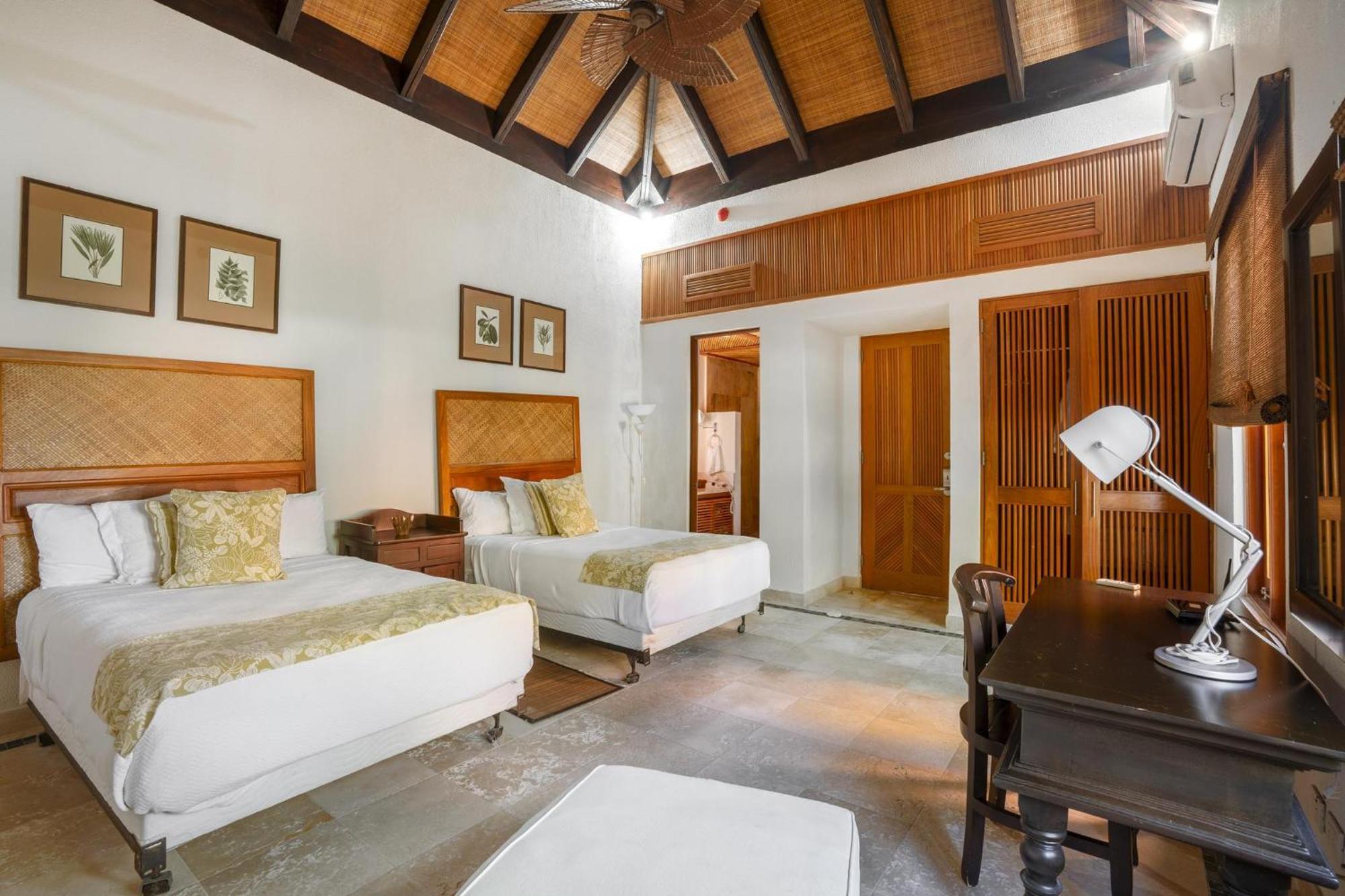 Villa Caribbean With 2 Bedrooms And Pool