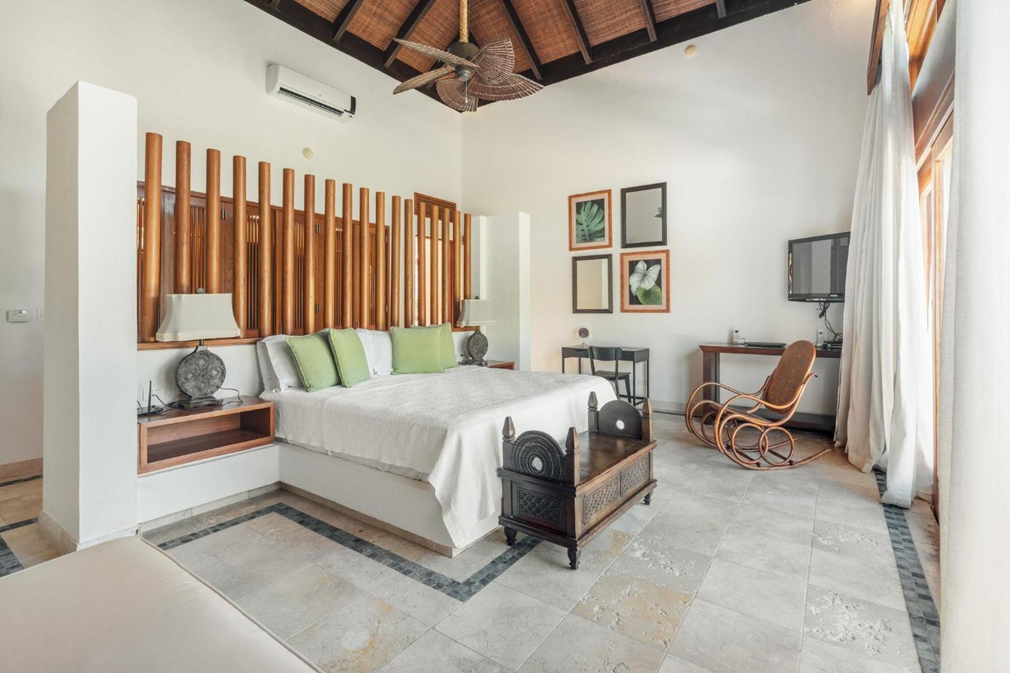 Villa Caribbean With 2 Bedrooms And Pool