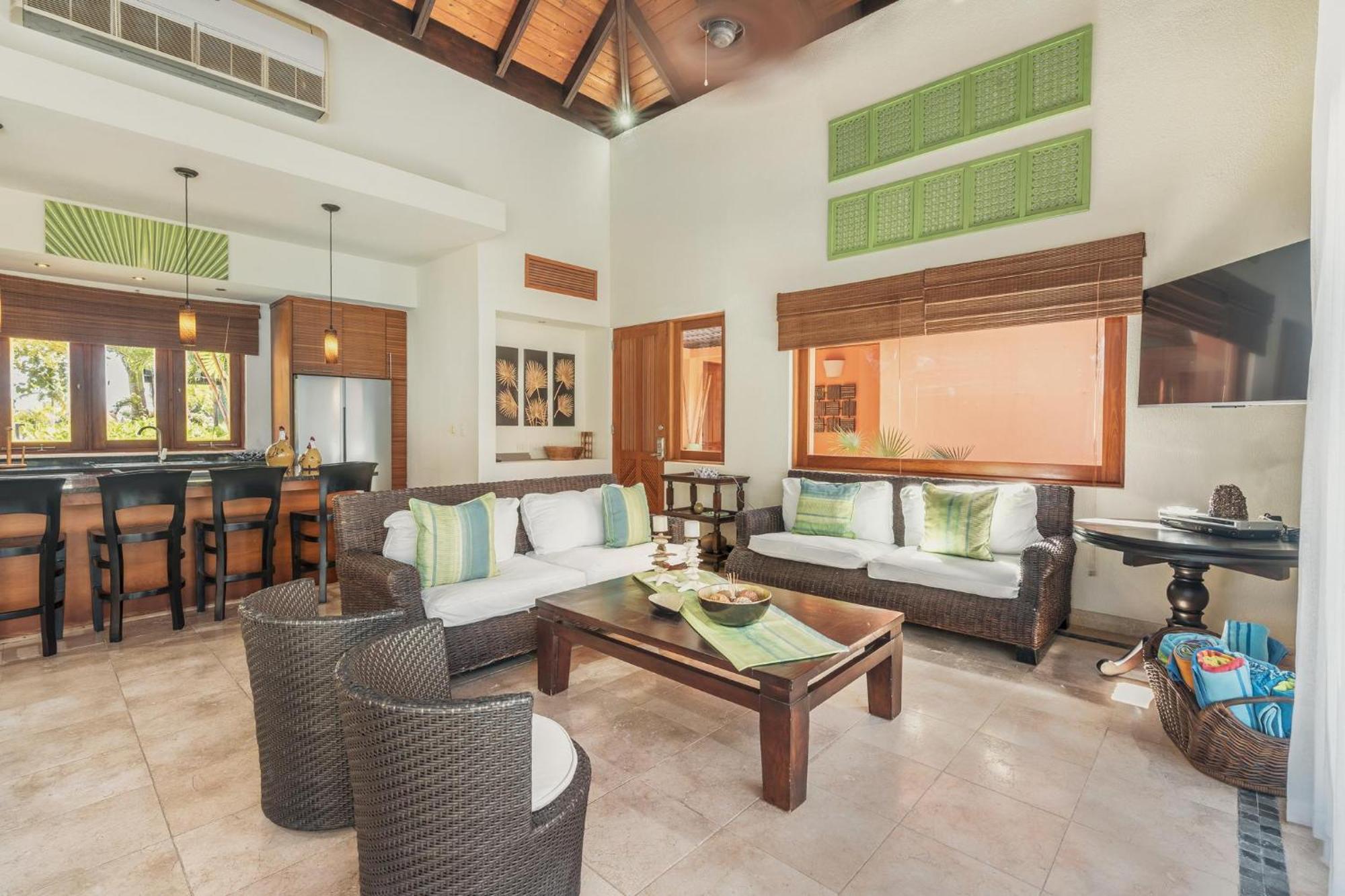 Villa Caribbean With 2 Bedrooms And Pool