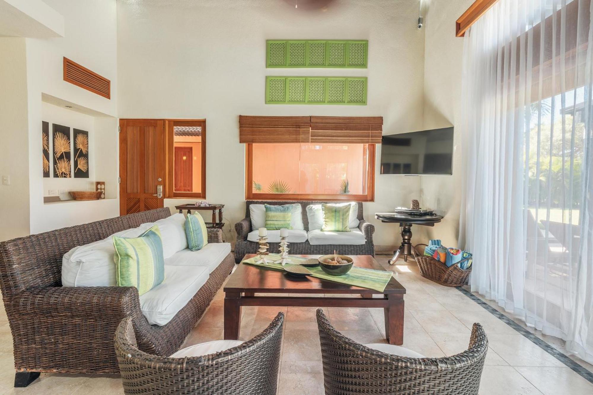 Caribbean With 2 Bedrooms And Pool Villa