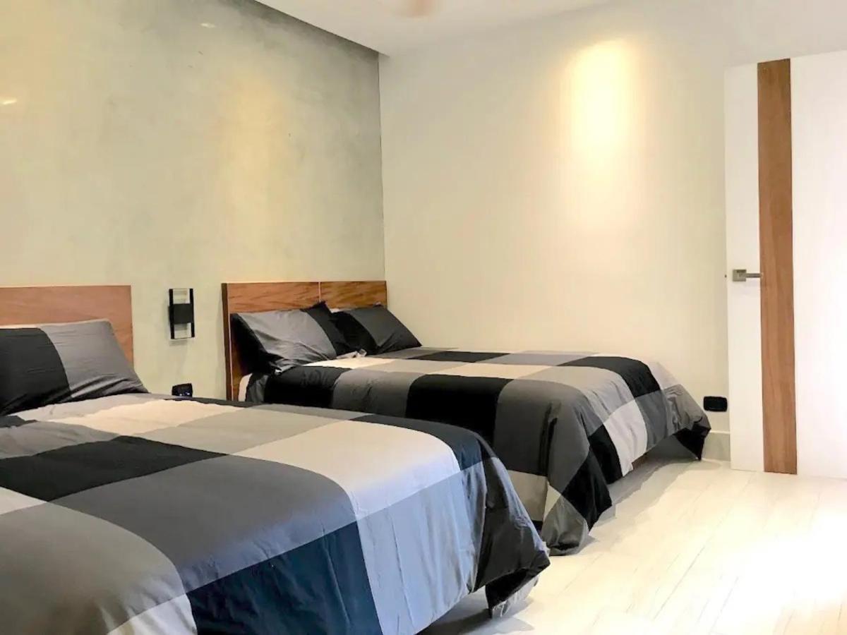 Apartamento 303 *