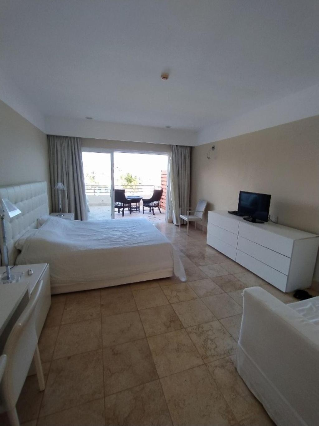 Sotogrande Spacious Beachfront Punta Cana