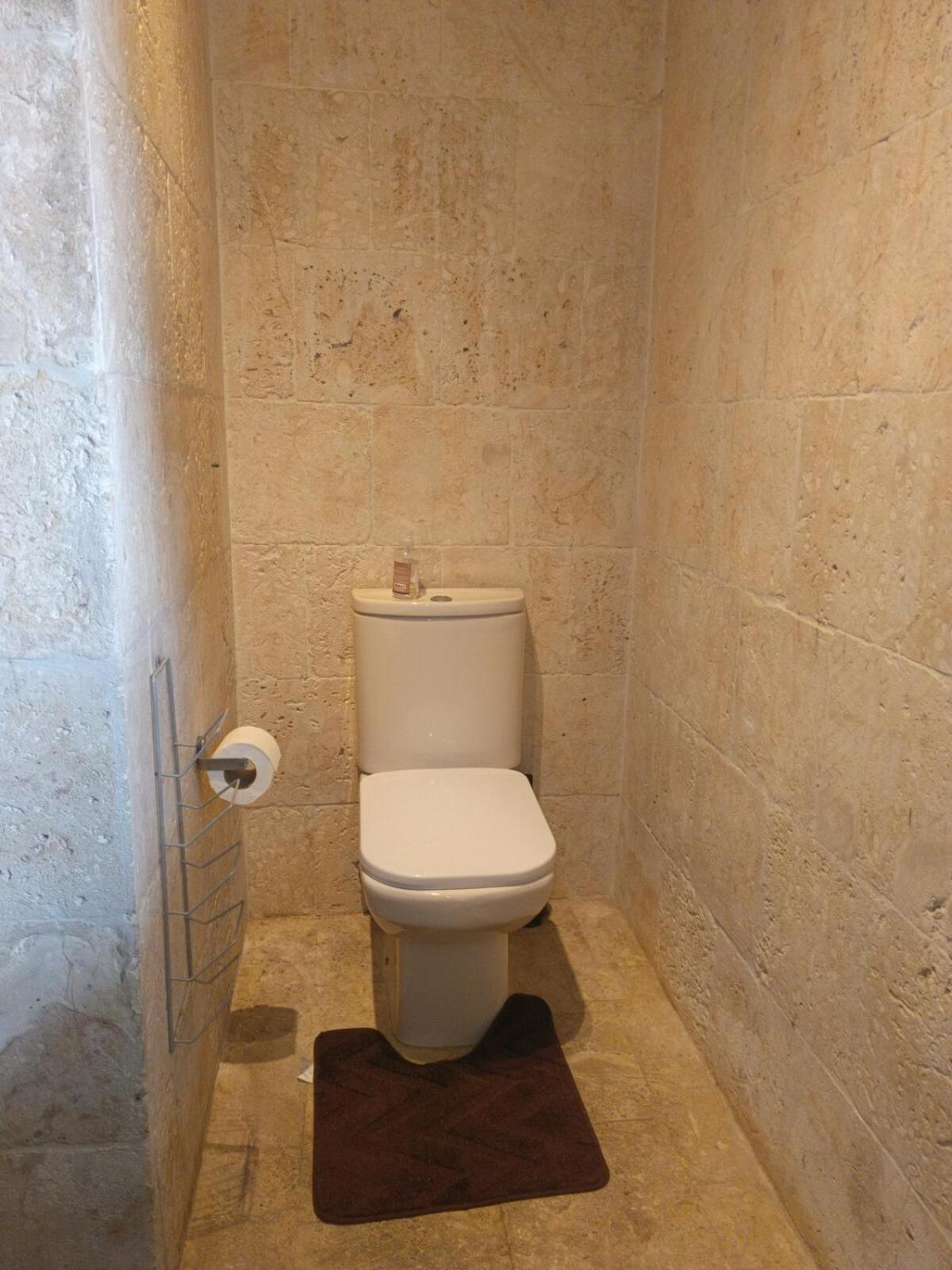 Centrally Exterior Accessible & Pet Friendly *