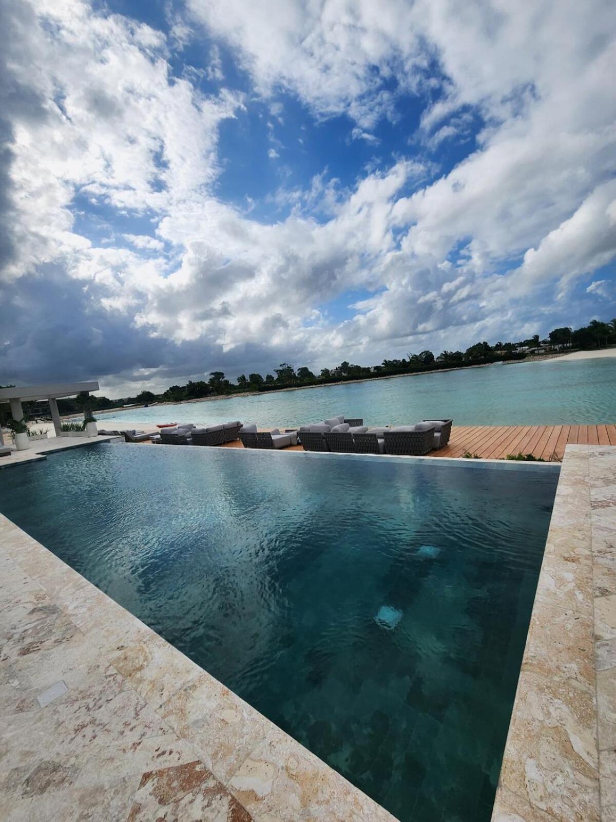Panorama Lake - Ed A2 Punta Cana