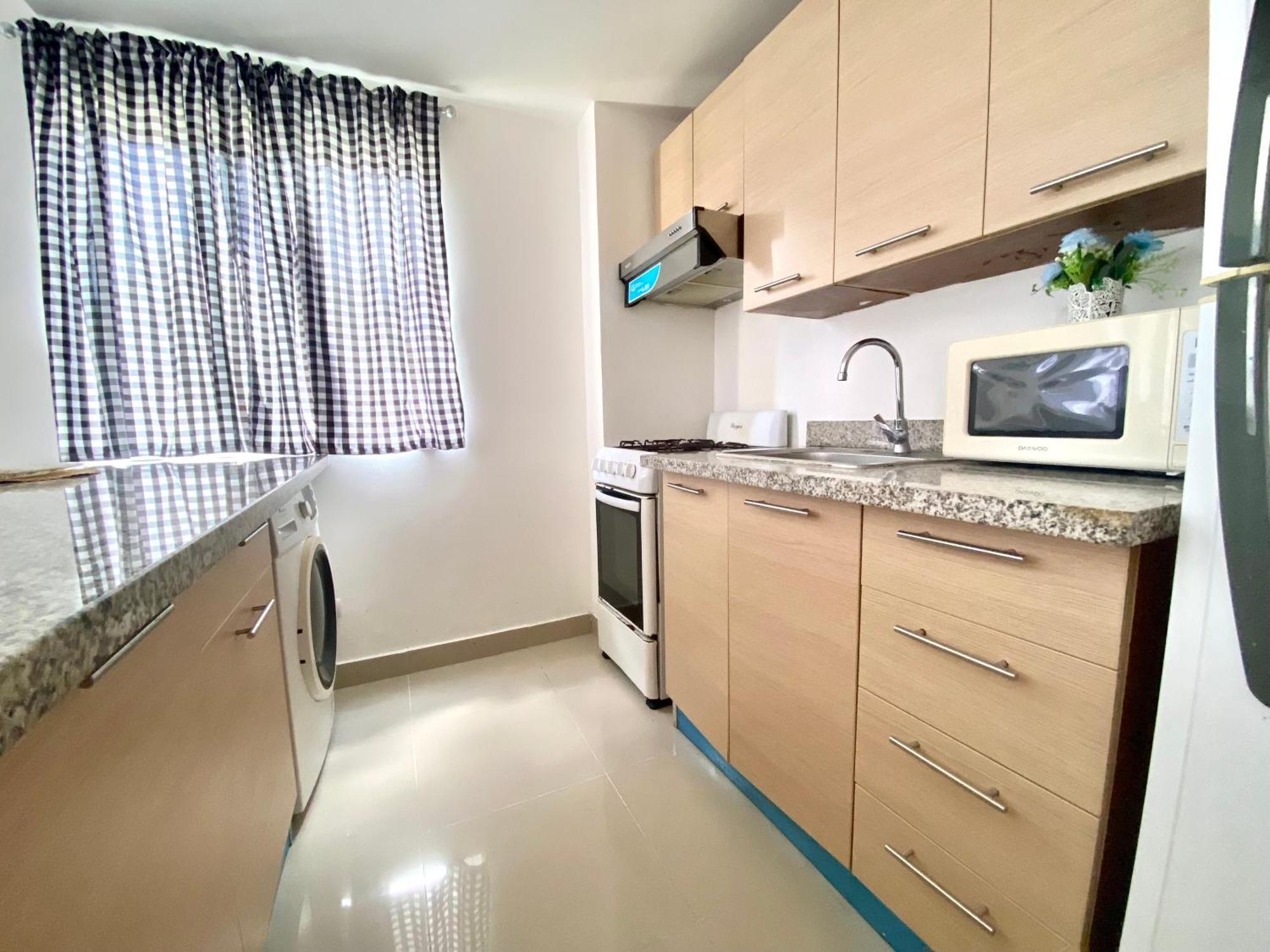 Close To The Airport Serena Pools Bqq Apartment *