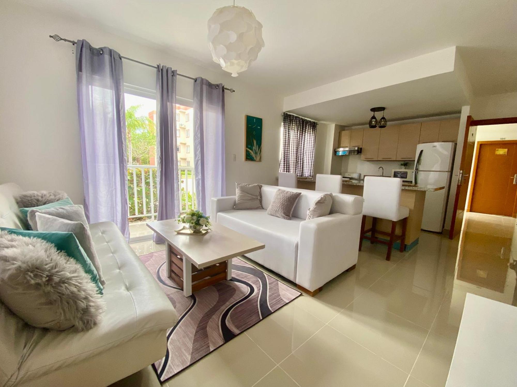 Close To The Airport Serena Pools Bqq Apartment