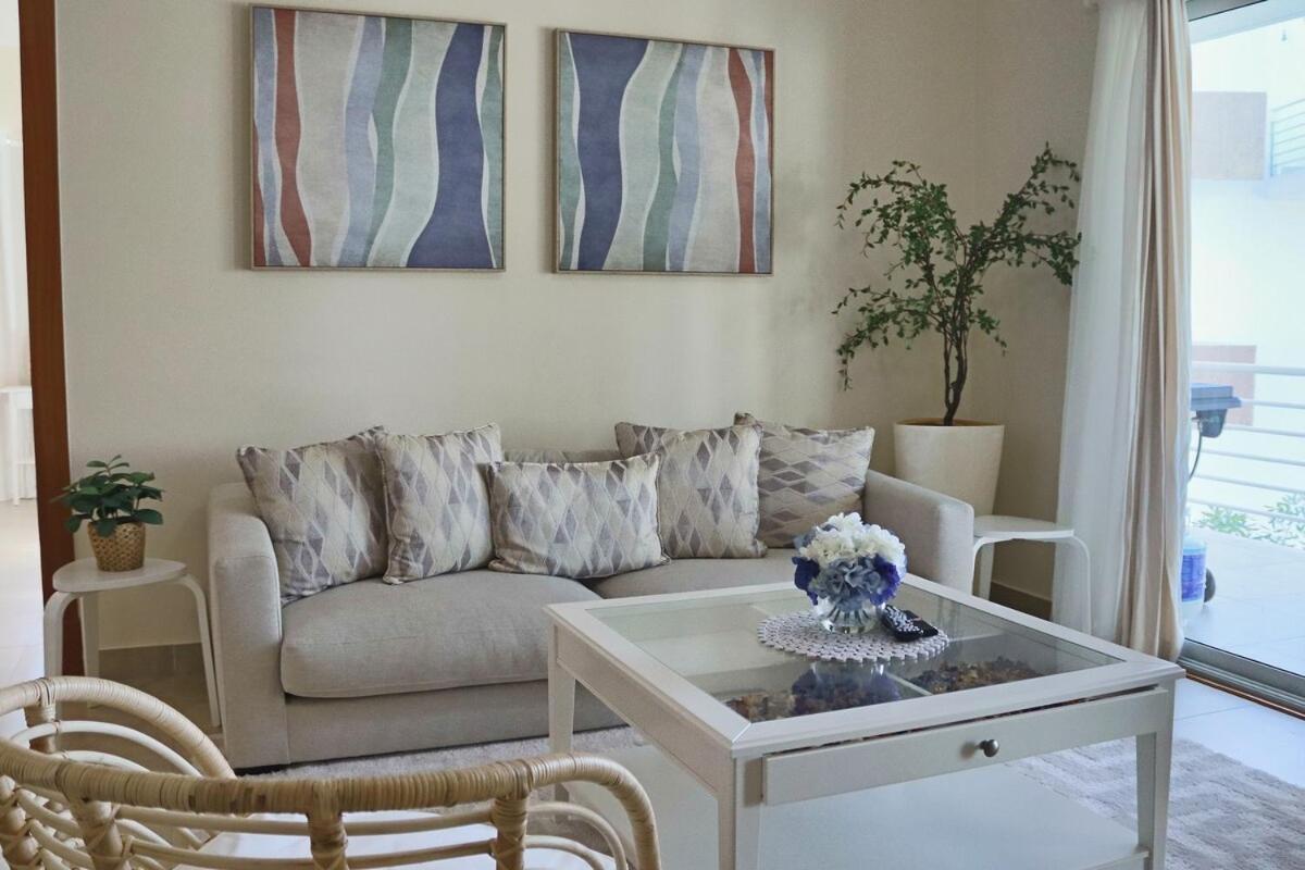 Apartment Charming Tsi With Spacious Interior *